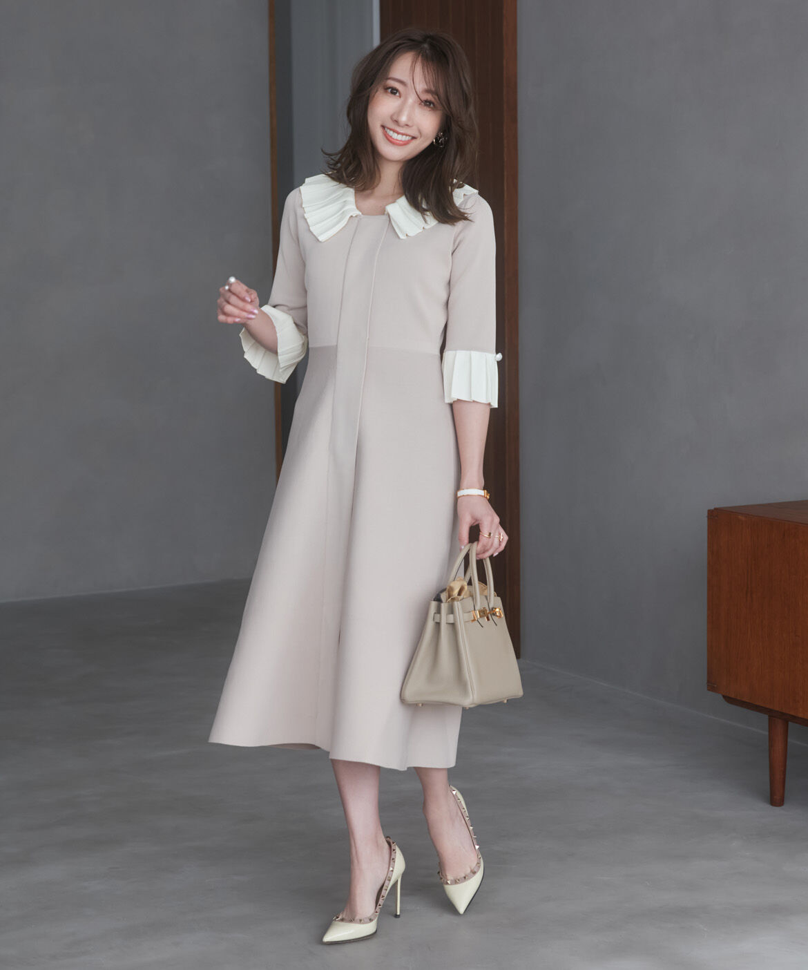 Maglie le cassetto「《大きいｻｲｽﾞ》華やかﾌﾟﾘｰﾂ今どきﾓｰﾄﾞﾆｯﾄﾜﾝﾋﾟｰｽ 」|ワンピース|ベージュ2