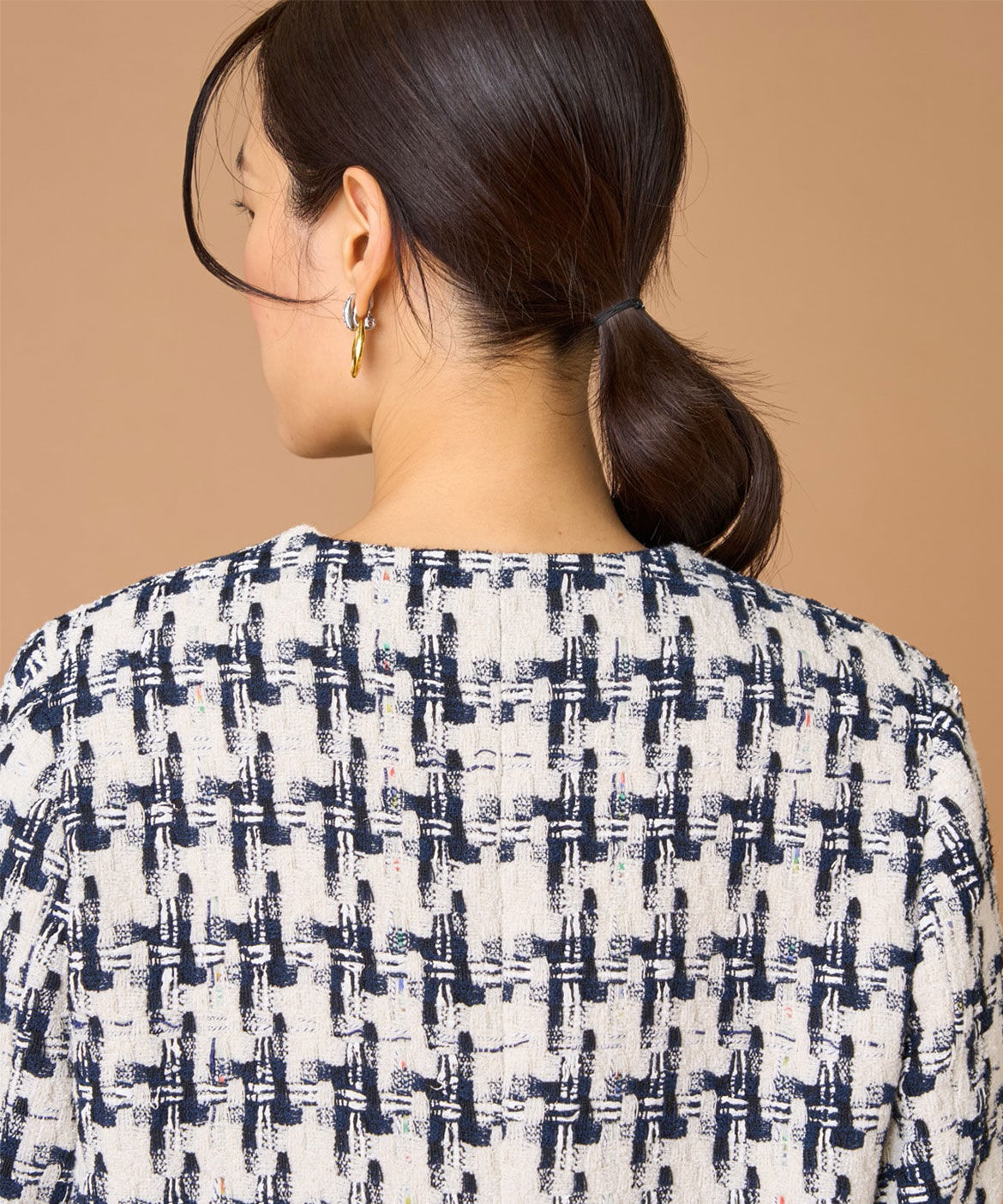 INED「ツイードフリンジジャケット《LINTON》」|ノーカラージャケット|