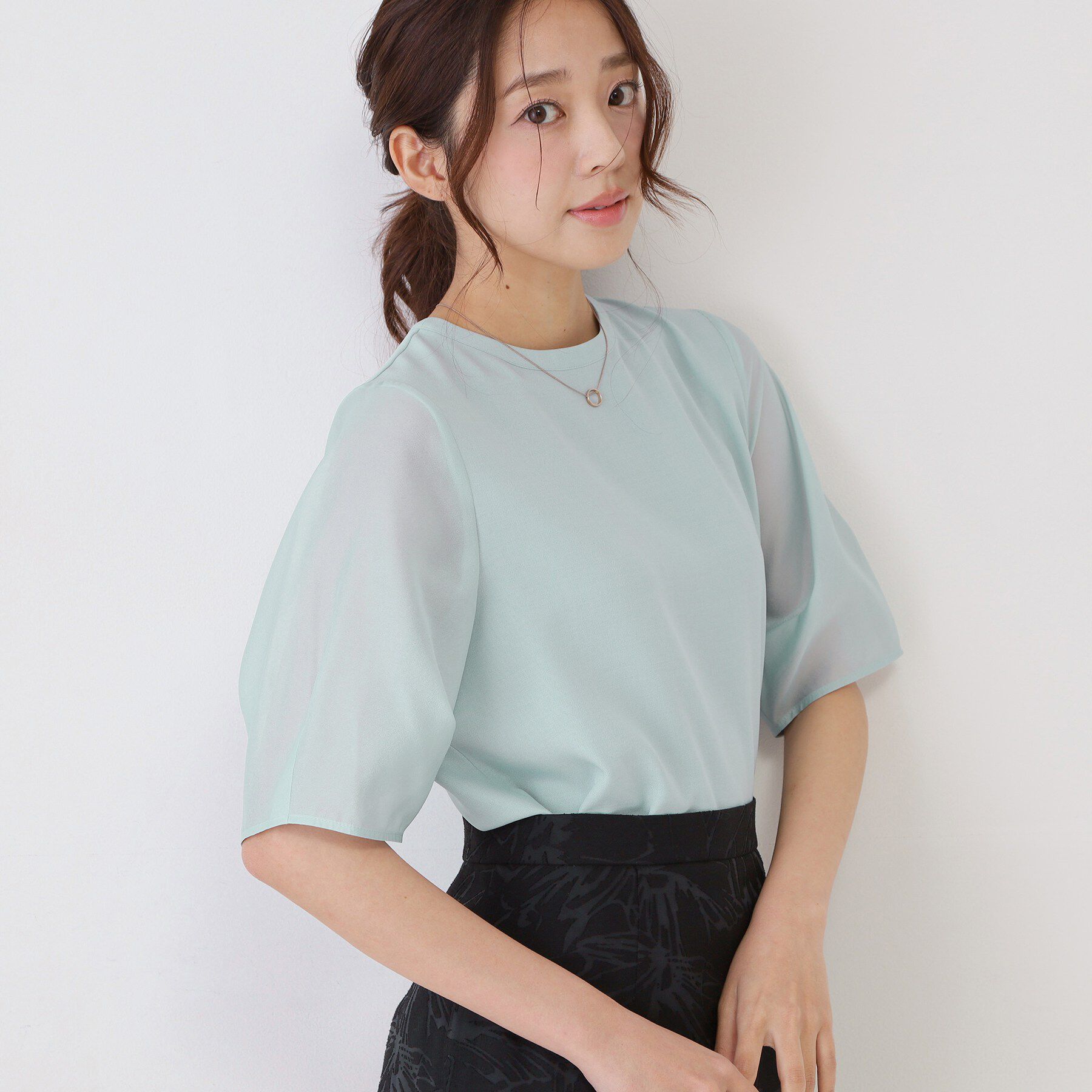 COUP DE CHANCE「【手洗い可／日本製】袖シアーパフスリーブ ブラウス」|シャツ・ブラウス|