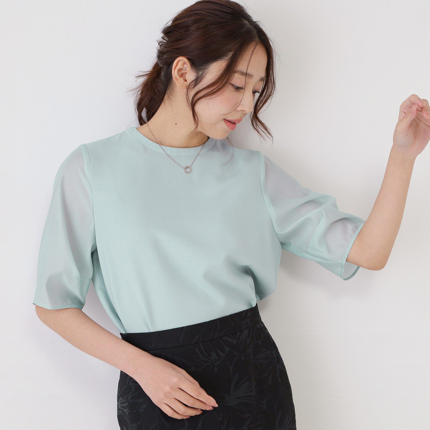 COUP DE CHANCE「【手洗い可／日本製】袖シアーパフスリーブ ブラウス」|シャツ・ブラウス|ブルー(091)