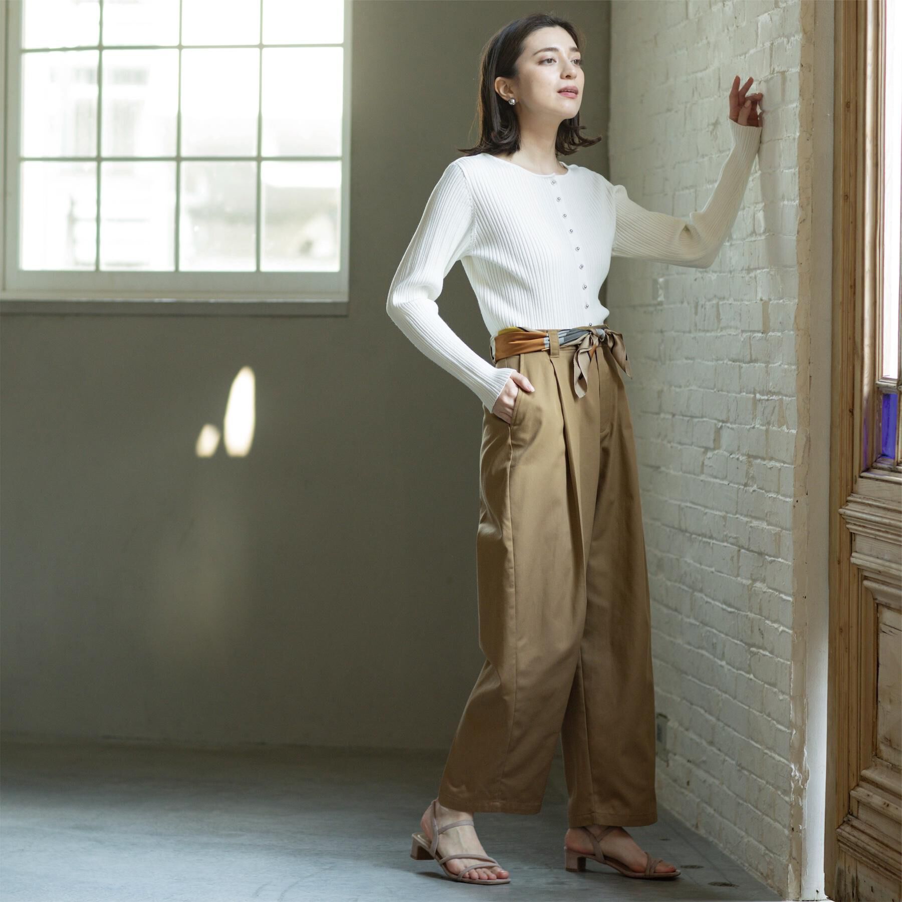 OPAQUE.CLIP「シルバー多ボタン ランダムリブニットカーディガン【洗濯機OK】」|カーディガン|