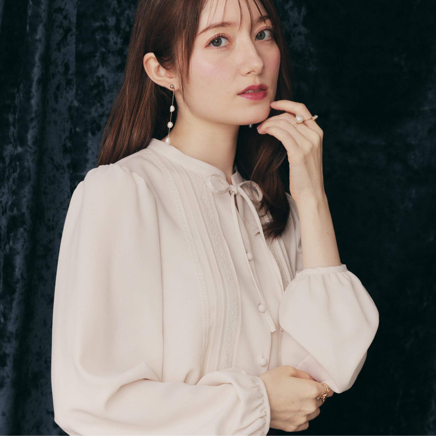 Couture broach「【大人可愛い・通勤】ピンタックレースブラウス」|シャツ・ブラウス|アイボリー(004)