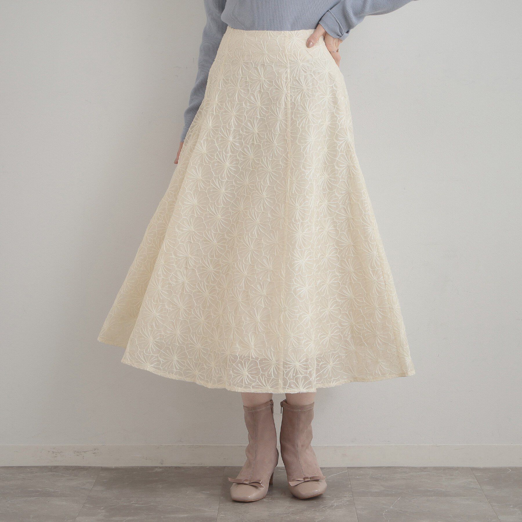 Couture broach「【洗える・着映え・通勤】フラワーエンブロスカート」|スカート|アイボリー(404)