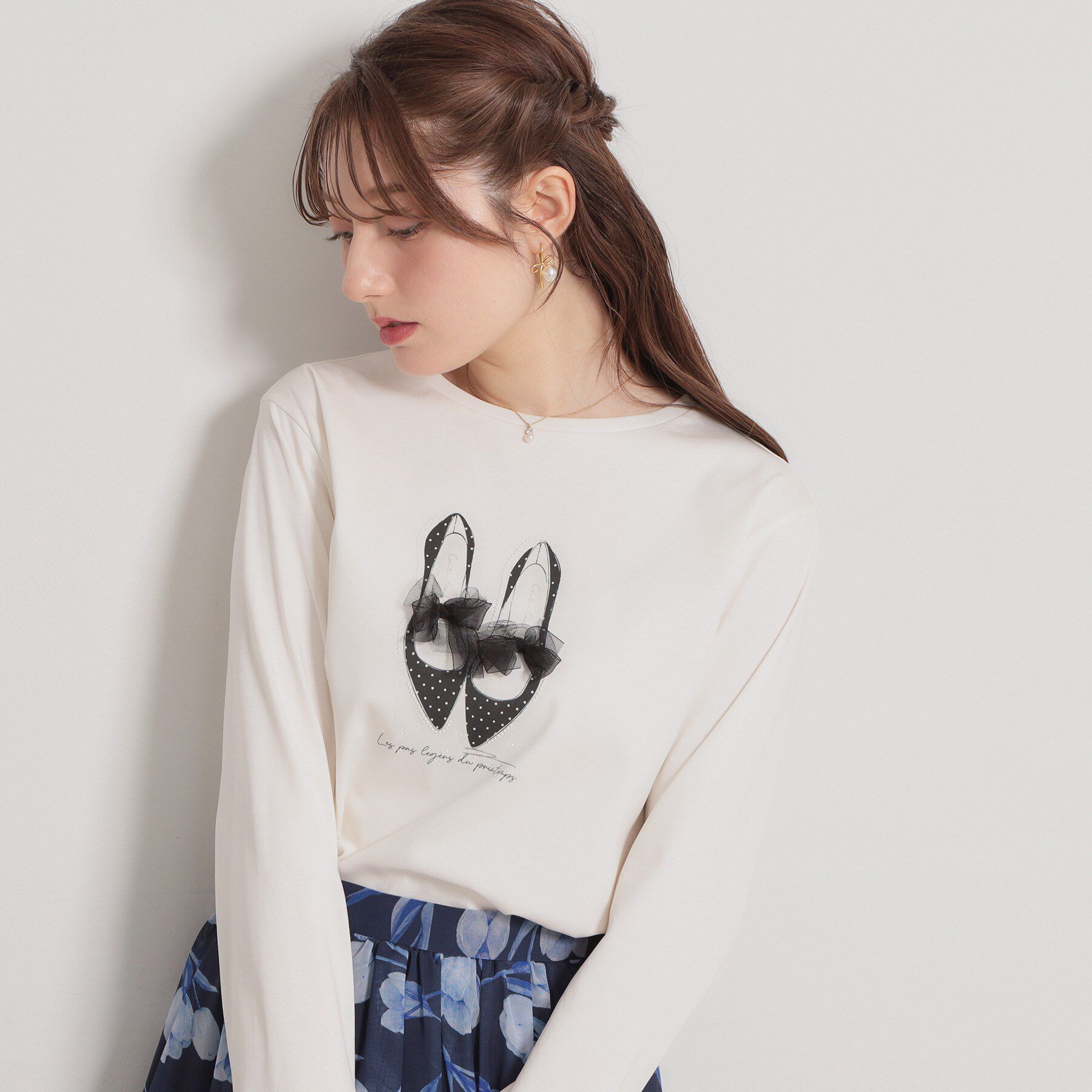 Couture broach「【綿100％・洗える】パリジェンヌ プリントTシャツ」|Tシャツ・カットソー|アイボリー(004)