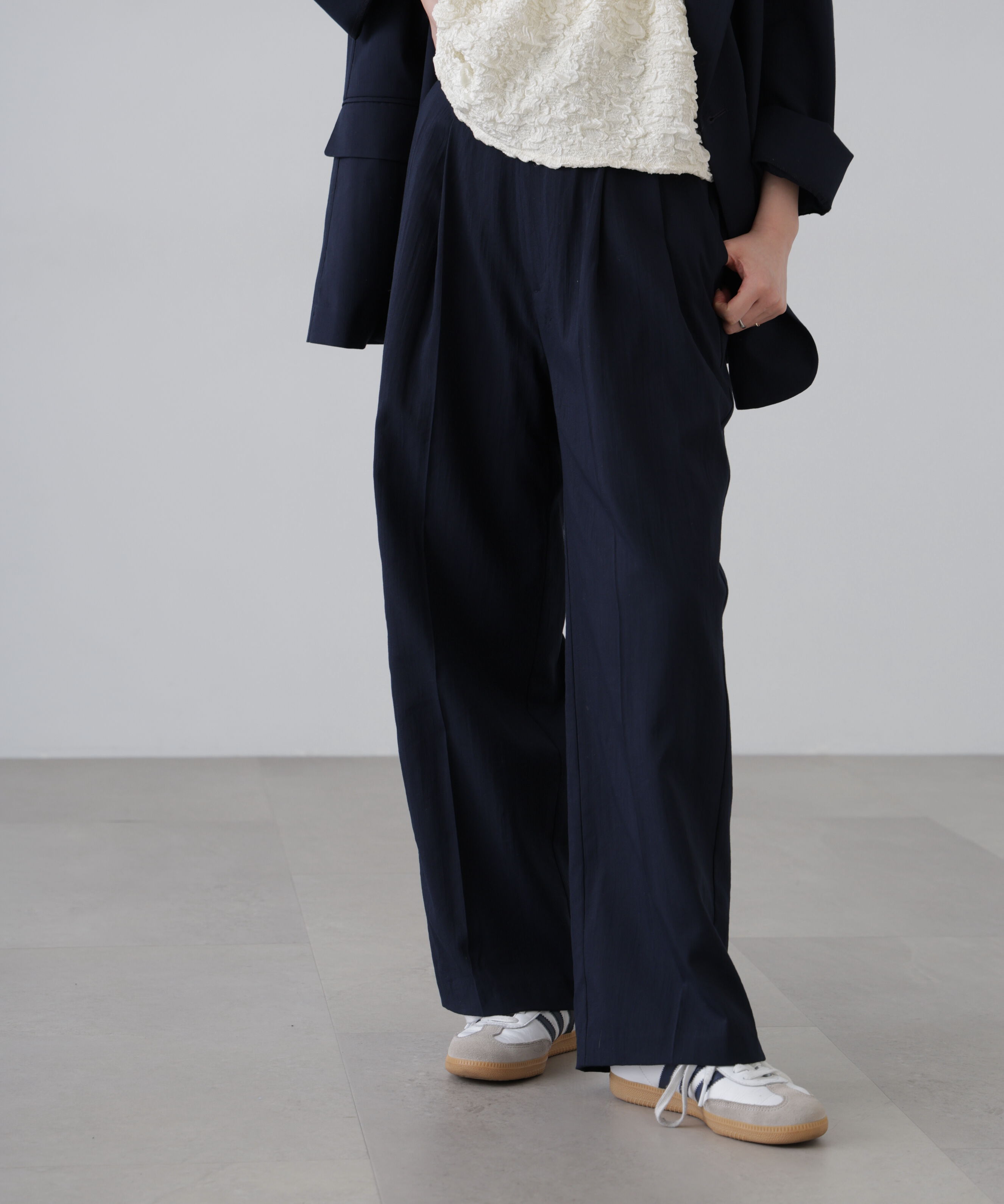  「麻調合繊タックワイドパンツ」|その他|ネイビー