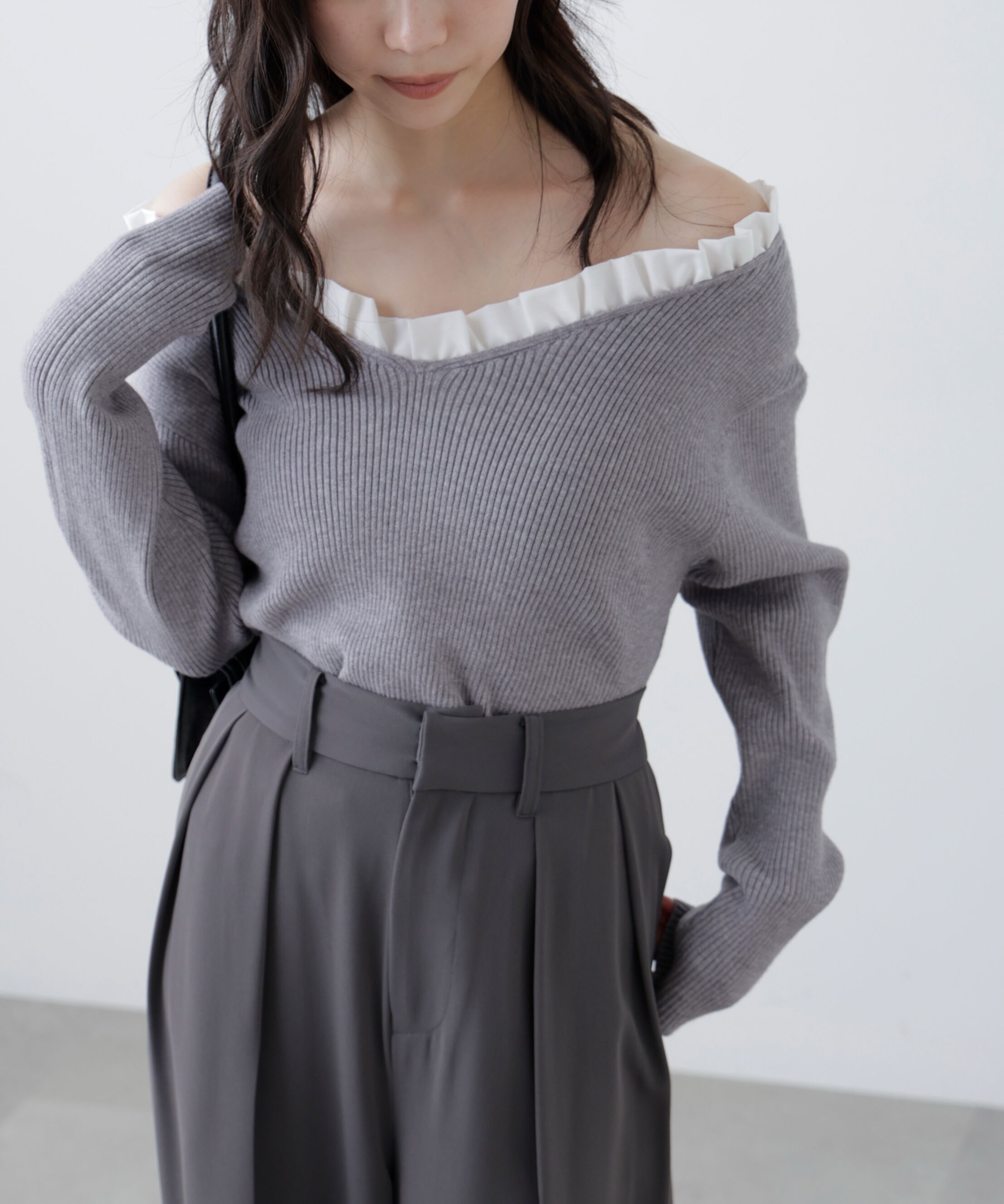  「フリルドッキングＶネックニット〈MFM〉」|ニット・セーター|