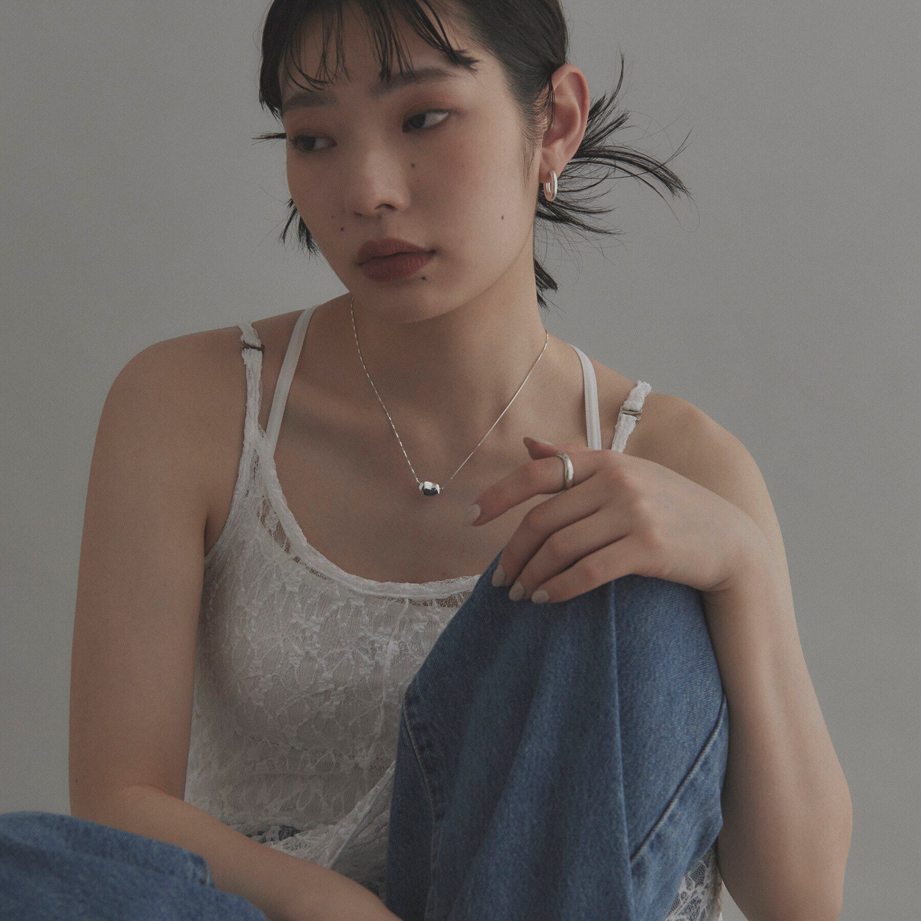 COCOSHNIK ONKITSCH「シルバー ハギーフープ ラウンドピアス」|ピアス|