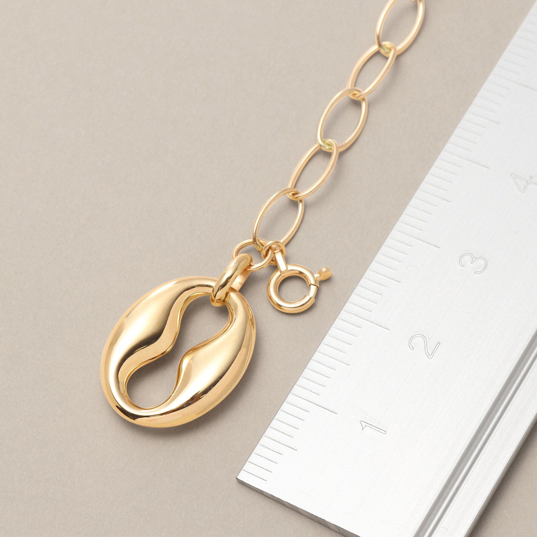 COCOSHNIK「K10中空マリンモチーフ ブレスレット」|ブレスレット・バングル|