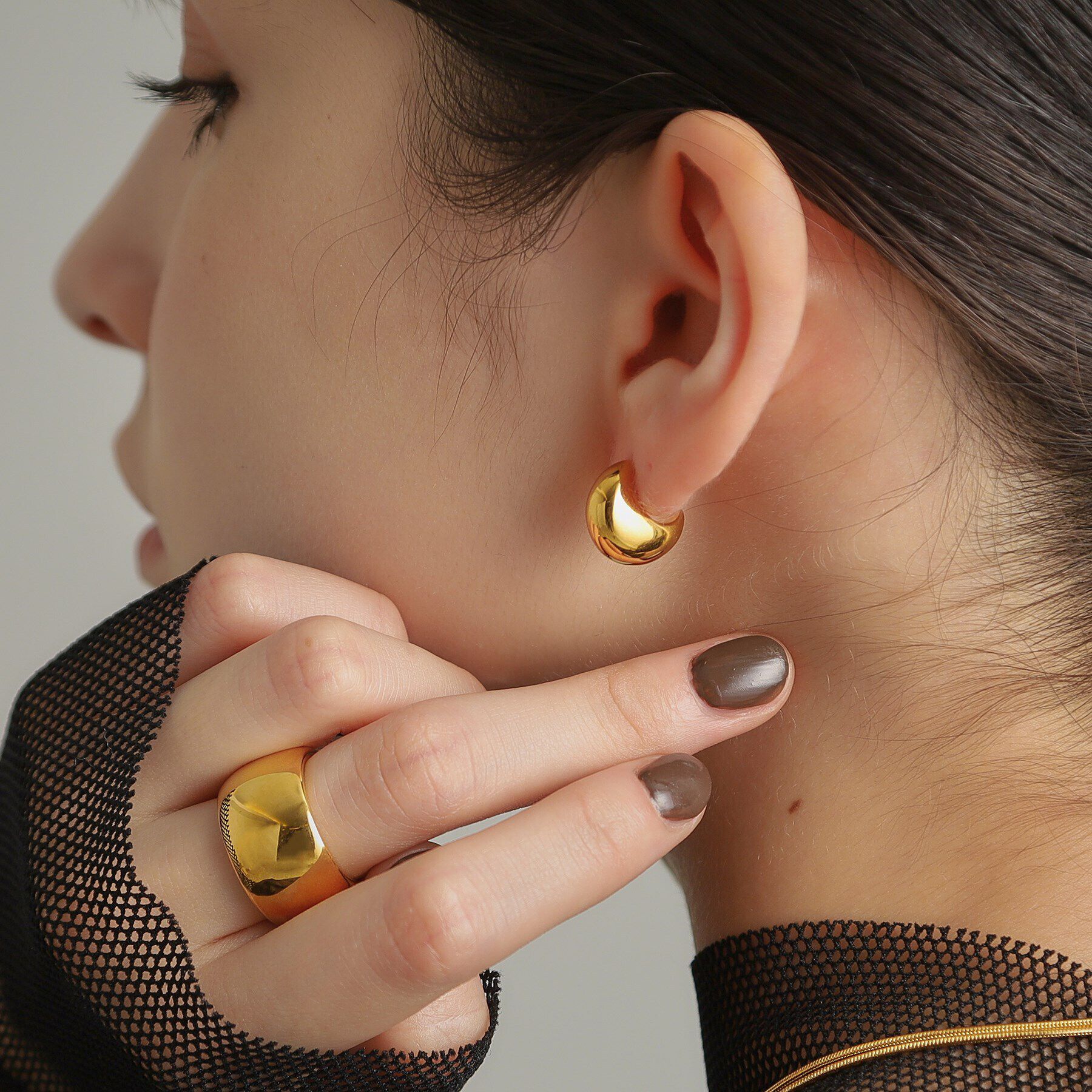 COCOSHNIK ONKITSCH「シルバー ホロウフープピアス ペアシェイプS GP」|ピアス|