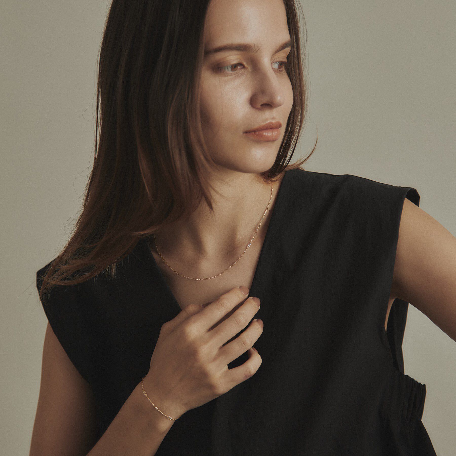 COCOSHNIK「K18フラットキヘイ&times;ハニーカットビーズ ネックレス」|ネックレス|