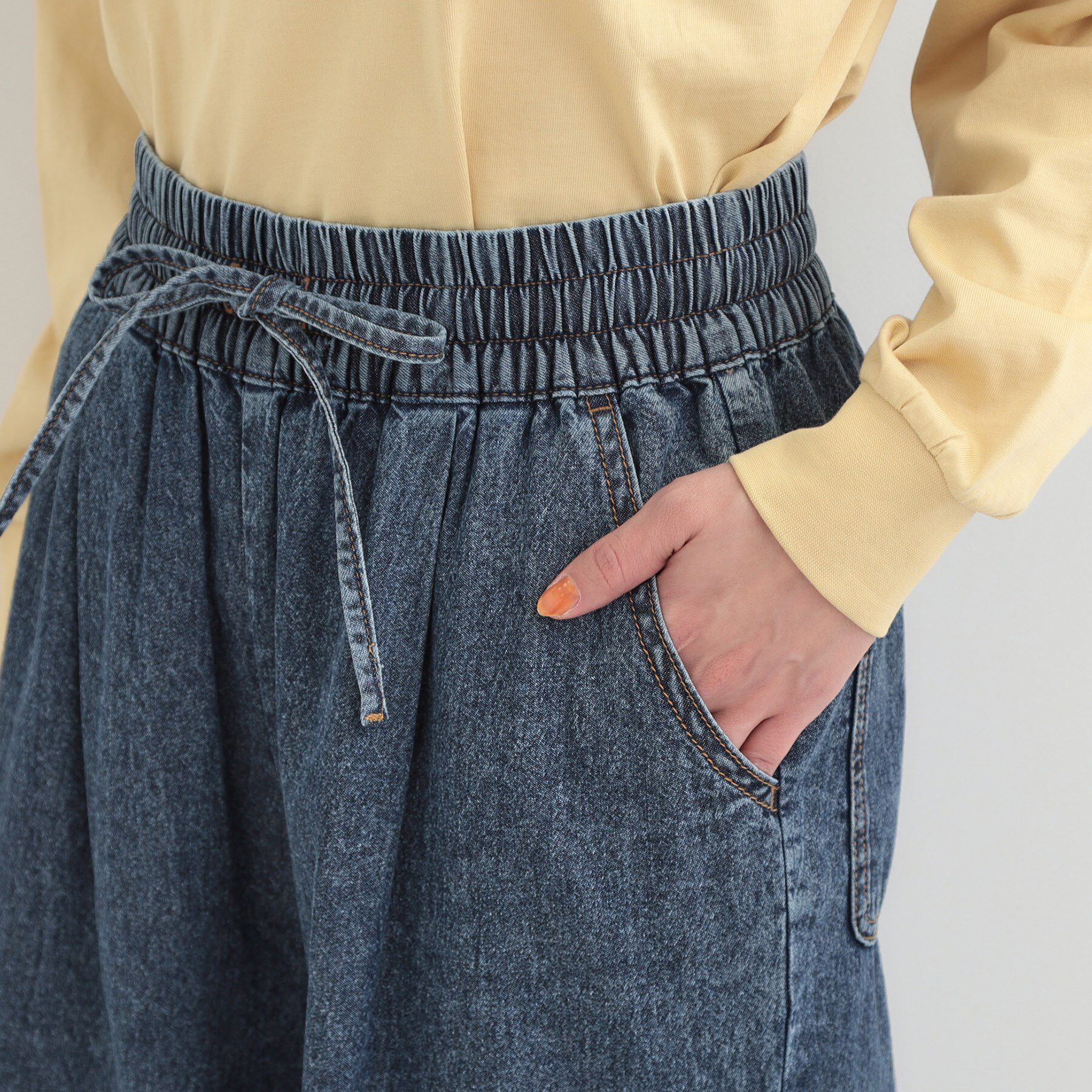 SHOO･LA･RUE「【ライトオンスデニム/着丈選べる/S-LL】夏でもはける らくらくデニムイージーワイドパンツ」|デニム|