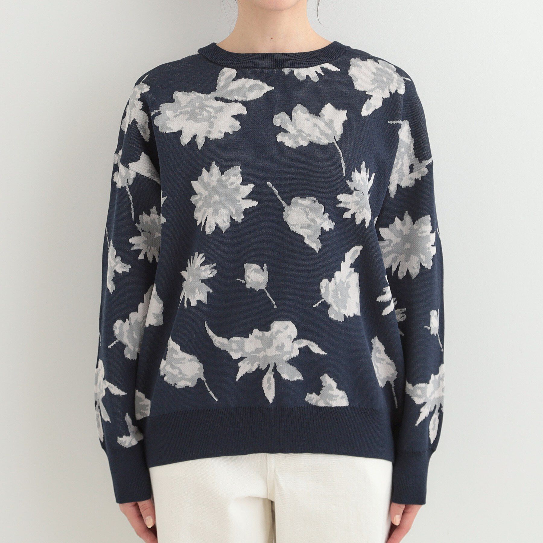 SHOO･LA･RUE「【洗濯機可/S-LL】ゆるシルエット 甘すぎない　大人の花柄もちもちニット」|ニット・セーター|