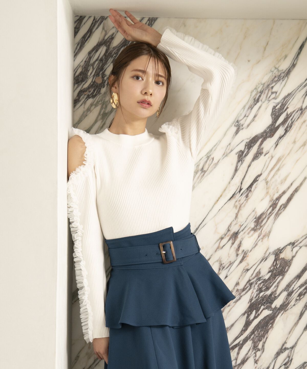 アンドクチュール「チュールフリルオフショルニットプルオーバー」|ニット・セーター|