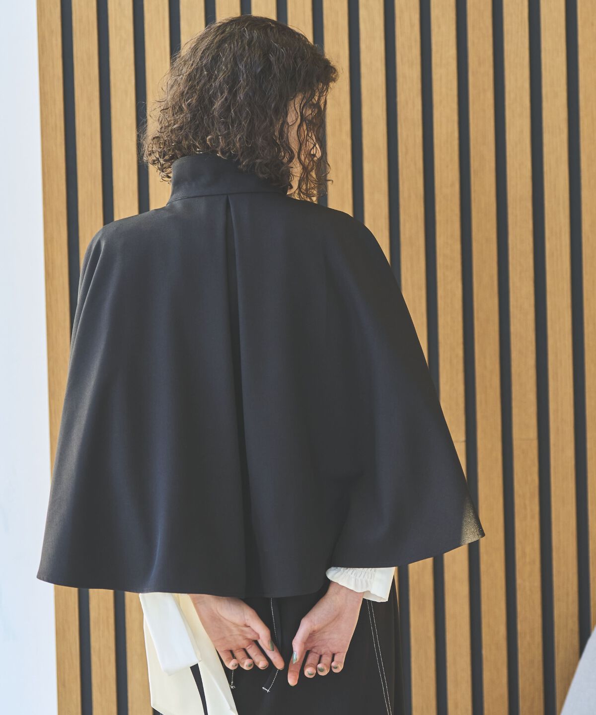 アンドクチュール「ショートケープコート」|その他|