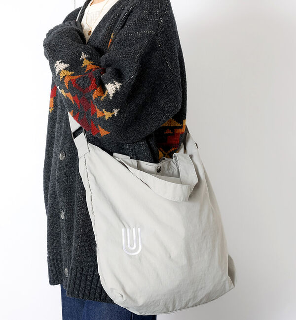 Rouge vif「【UNIVERSAL OVERALL/ユニバーサルオーバーオール】＜追加＞ナイロ」|ショルダー・メッセンジャー|ライトグレー