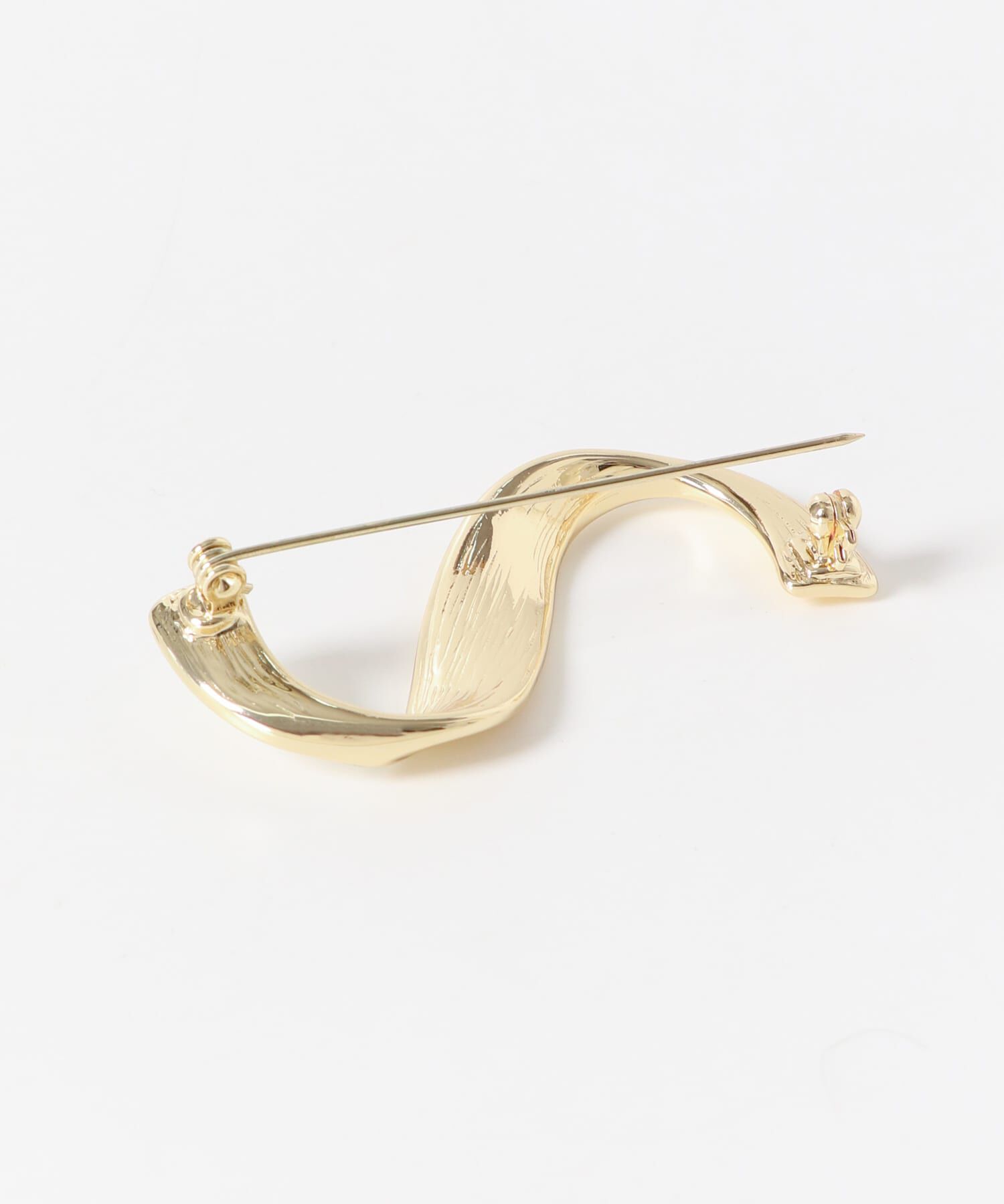 SMELLY「ウェーブブローチ」|ブローチ・コサージュ|