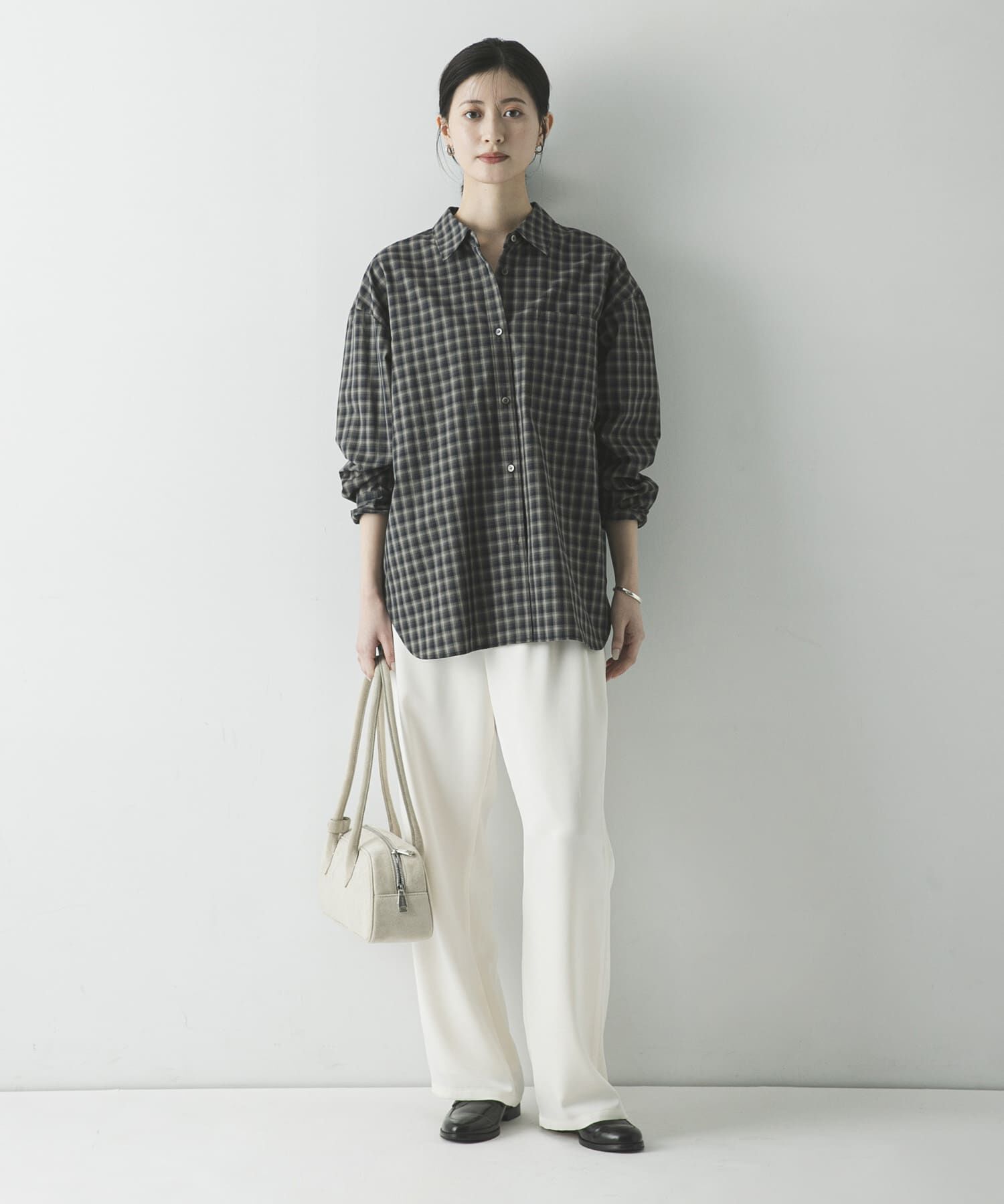 URBAN RESEARCH「サテンイージーセミフレアパンツ」|その他|