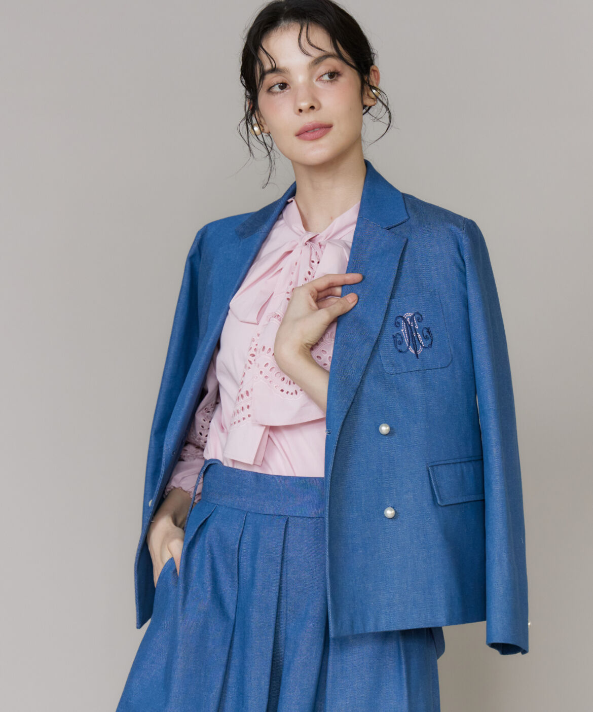 Maglie le cassetto「《ﾌﾟﾗｽｻｲｽﾞ》《WEB･POPUP限定》刺繍ｺﾝﾊﾟｸﾄﾃﾞﾆﾑｼﾞｬ  」|デニムジャケット|サックス3