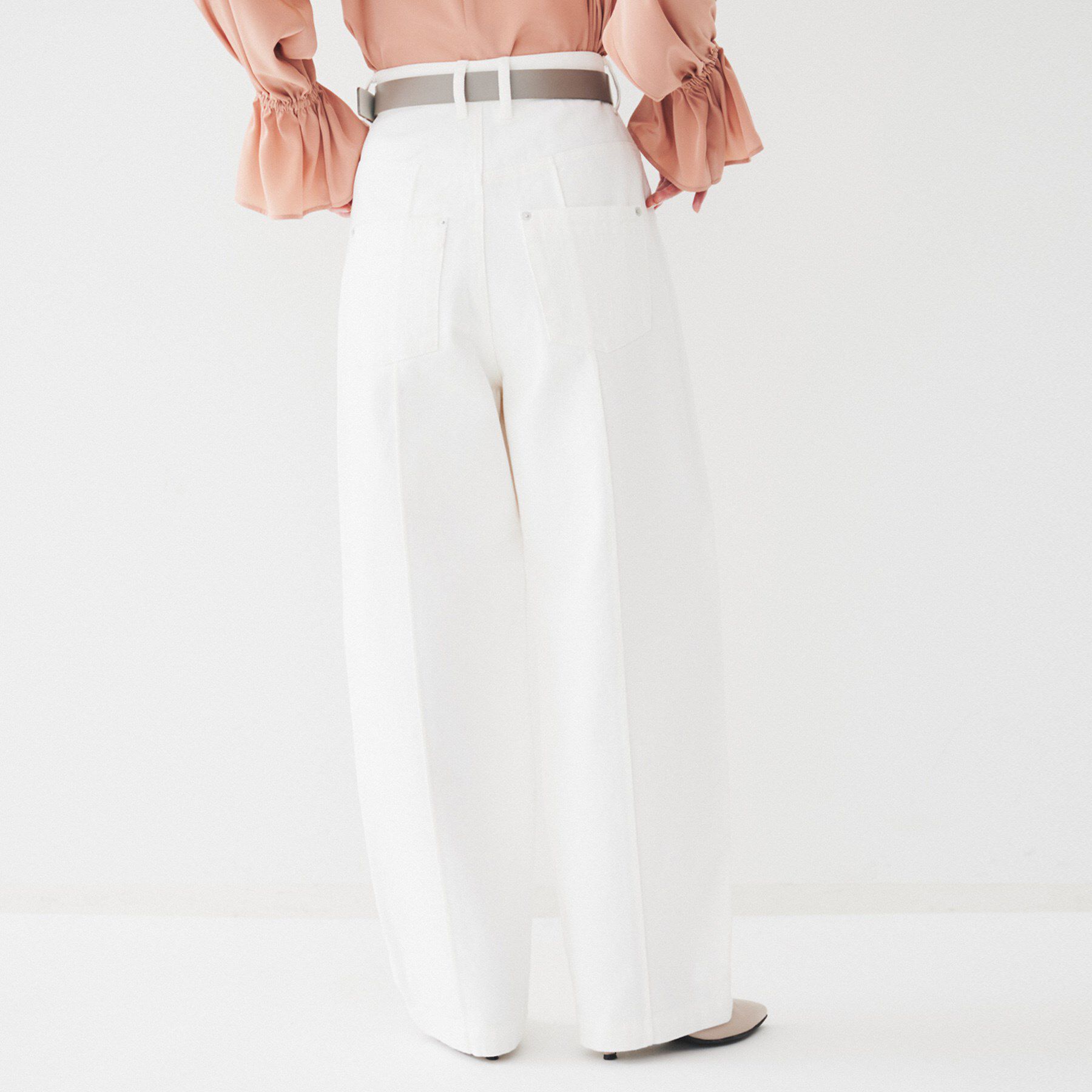 UNTITLED「カーブシルエット ワイドデニム」|デニム|