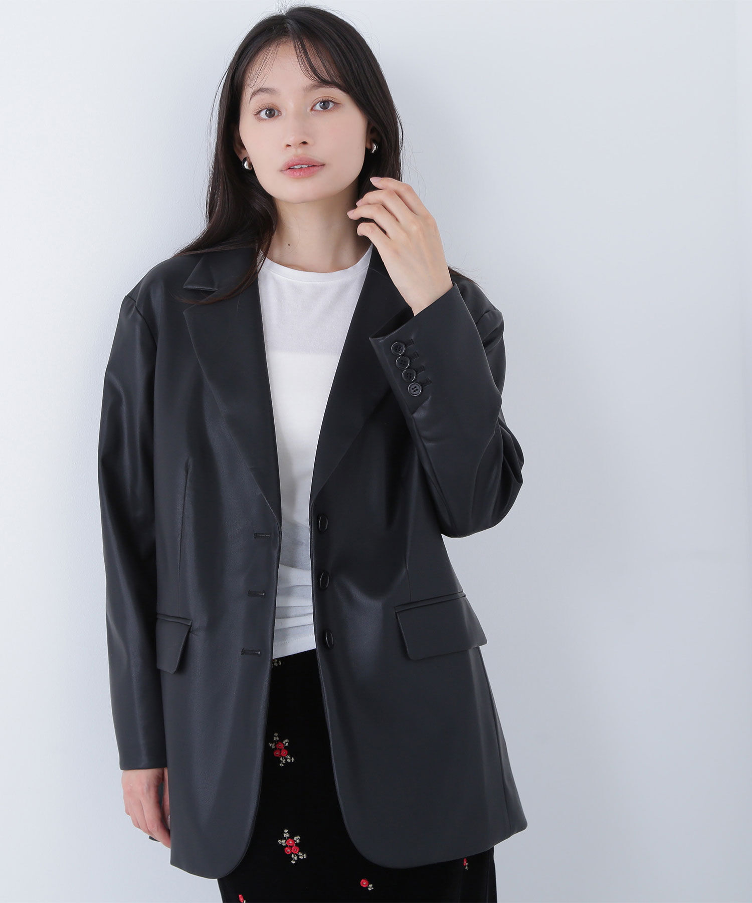  「フェイクレザーシングルテーラードジャケット」|ブルゾン・スタジャン|