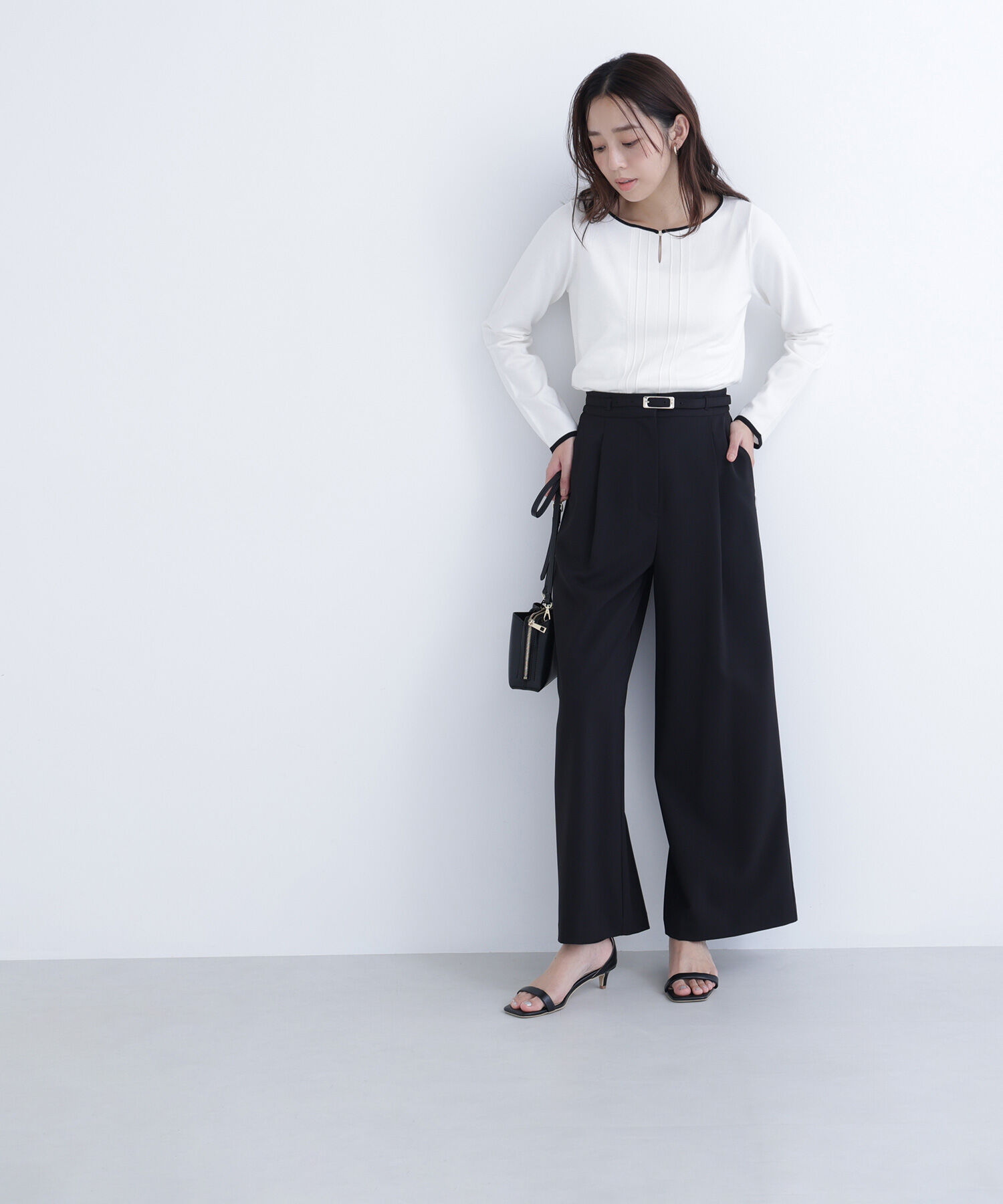  「バイカラーフロントタックニット」|ニット・セーター|