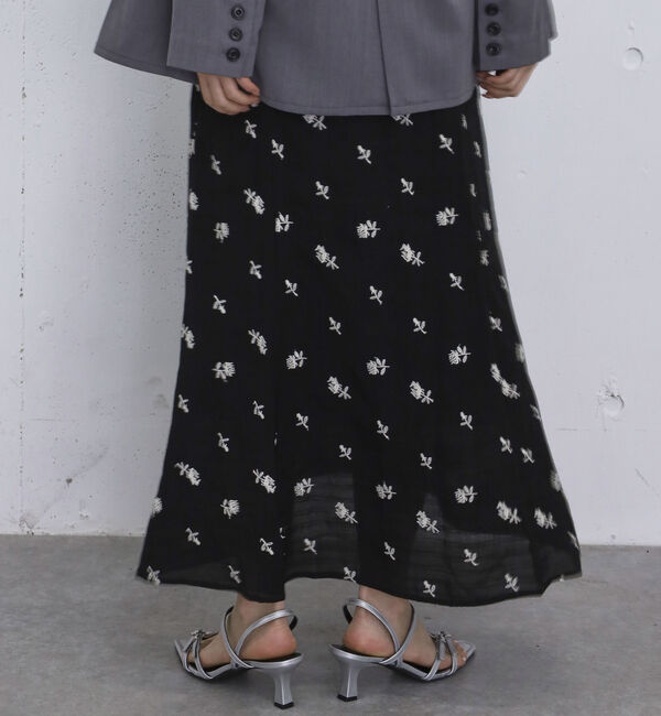 archives「タックドレープ花柄刺繍キャミワンピース」|ワンピース|