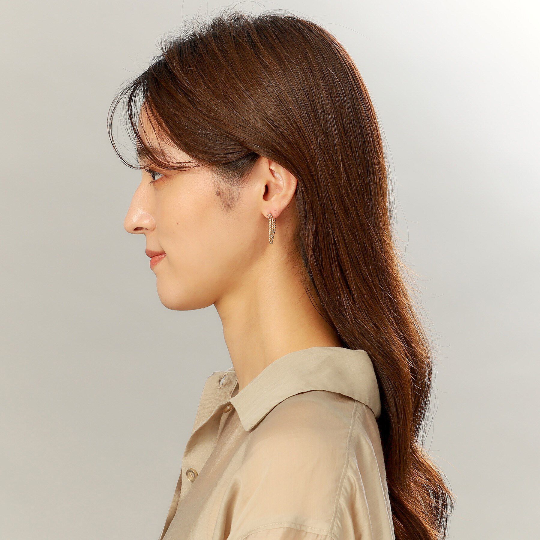 COCOSHNIK「K10ボール3連チェーン フープピアス」|ピアス|