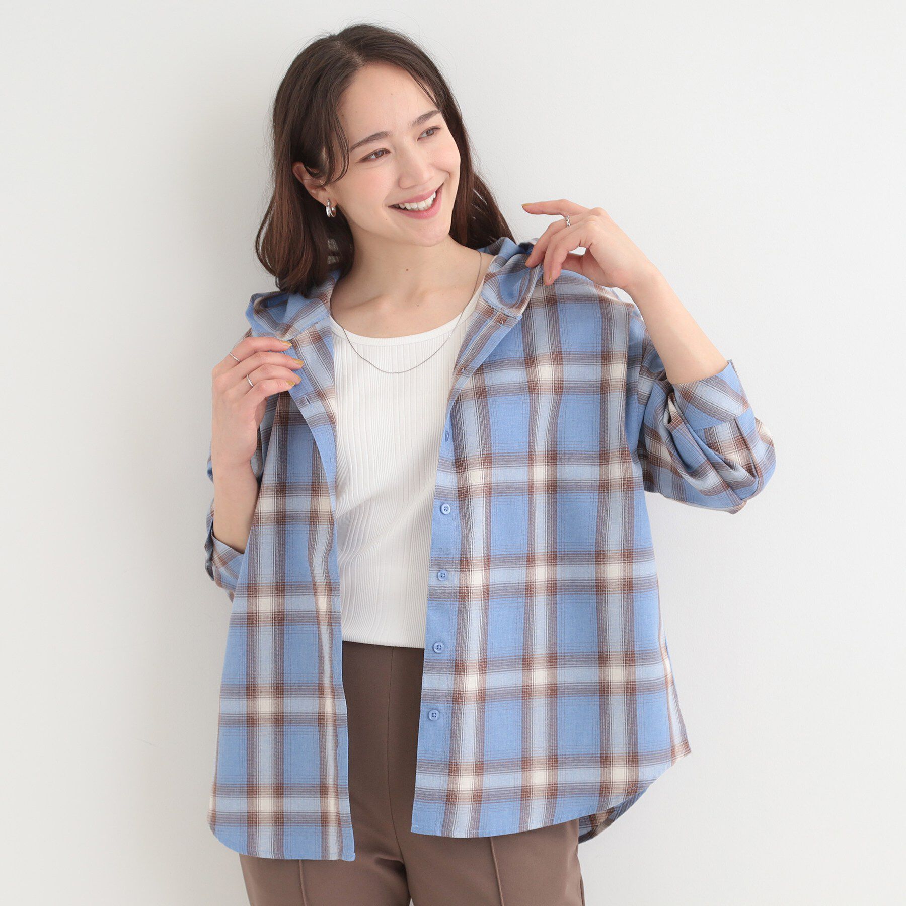 SHOO･LA･RUE「【洗濯機可】涼しげで軽やかな チェックシャツパーカ」|シャツ・ブラウス|