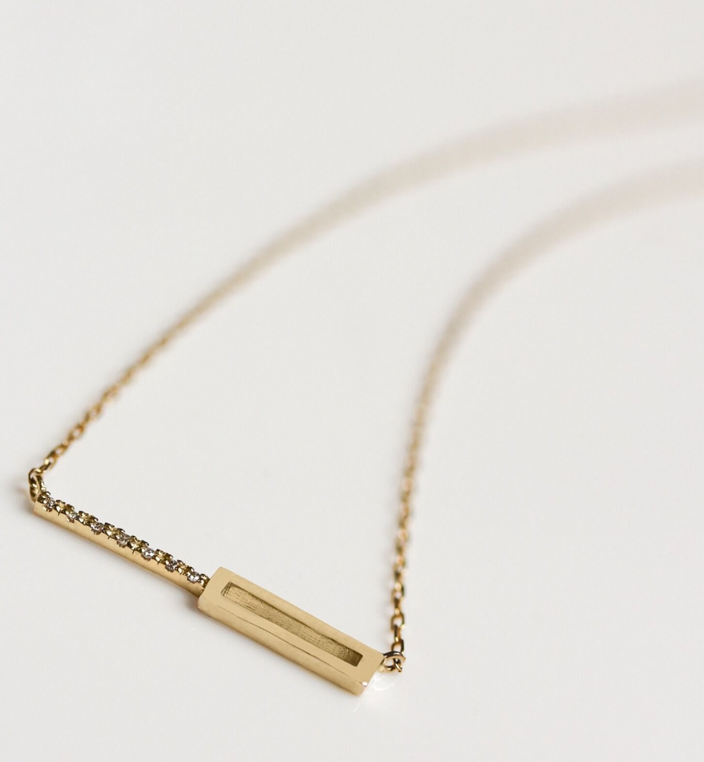  「ダイヤモンド オペラ ネックレス | K10YG 〈世界最小〉」|ネックレス|