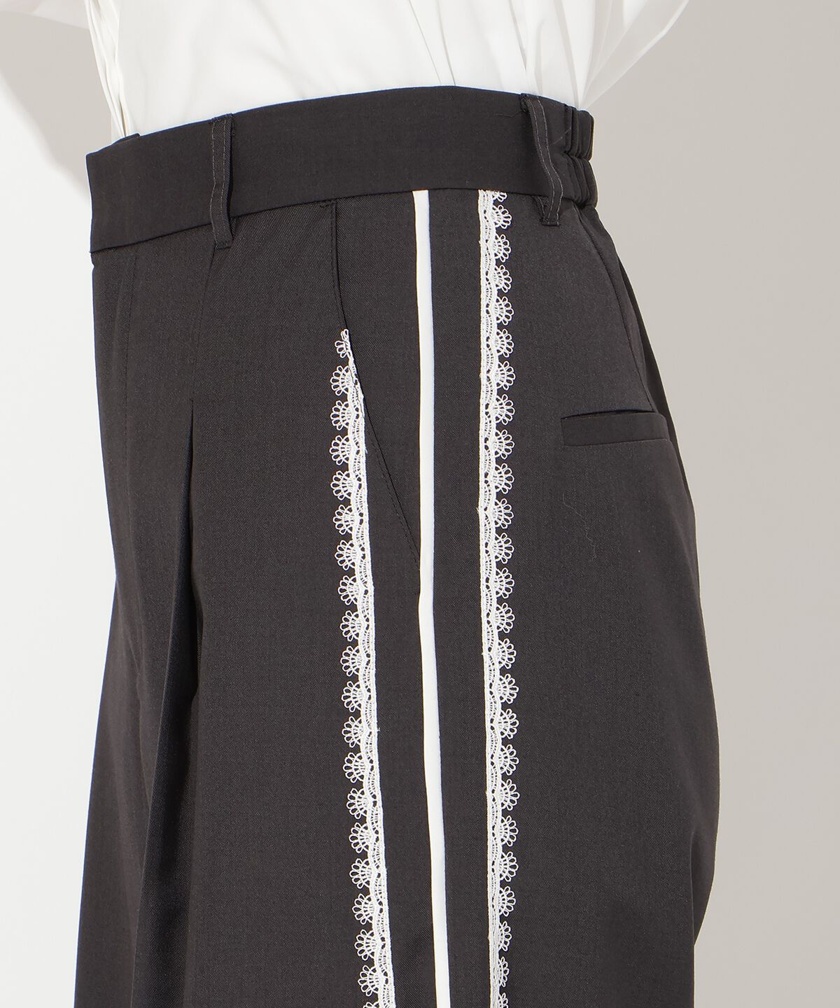 アンドクチュール「サイドレースラインパンツ」|その他|