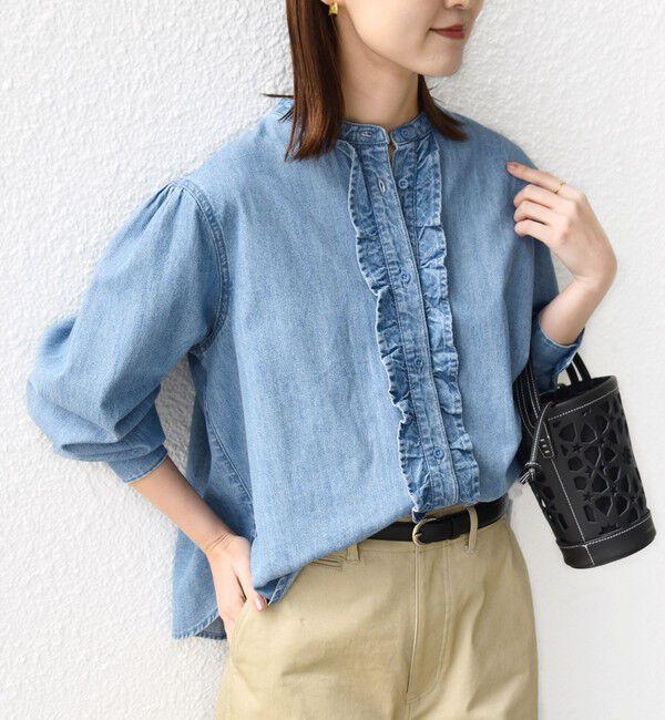 SHIPS for women「〈洗濯機可能〉ライトオンス フリル デニム シャツ」|シャツ・ブラウス|