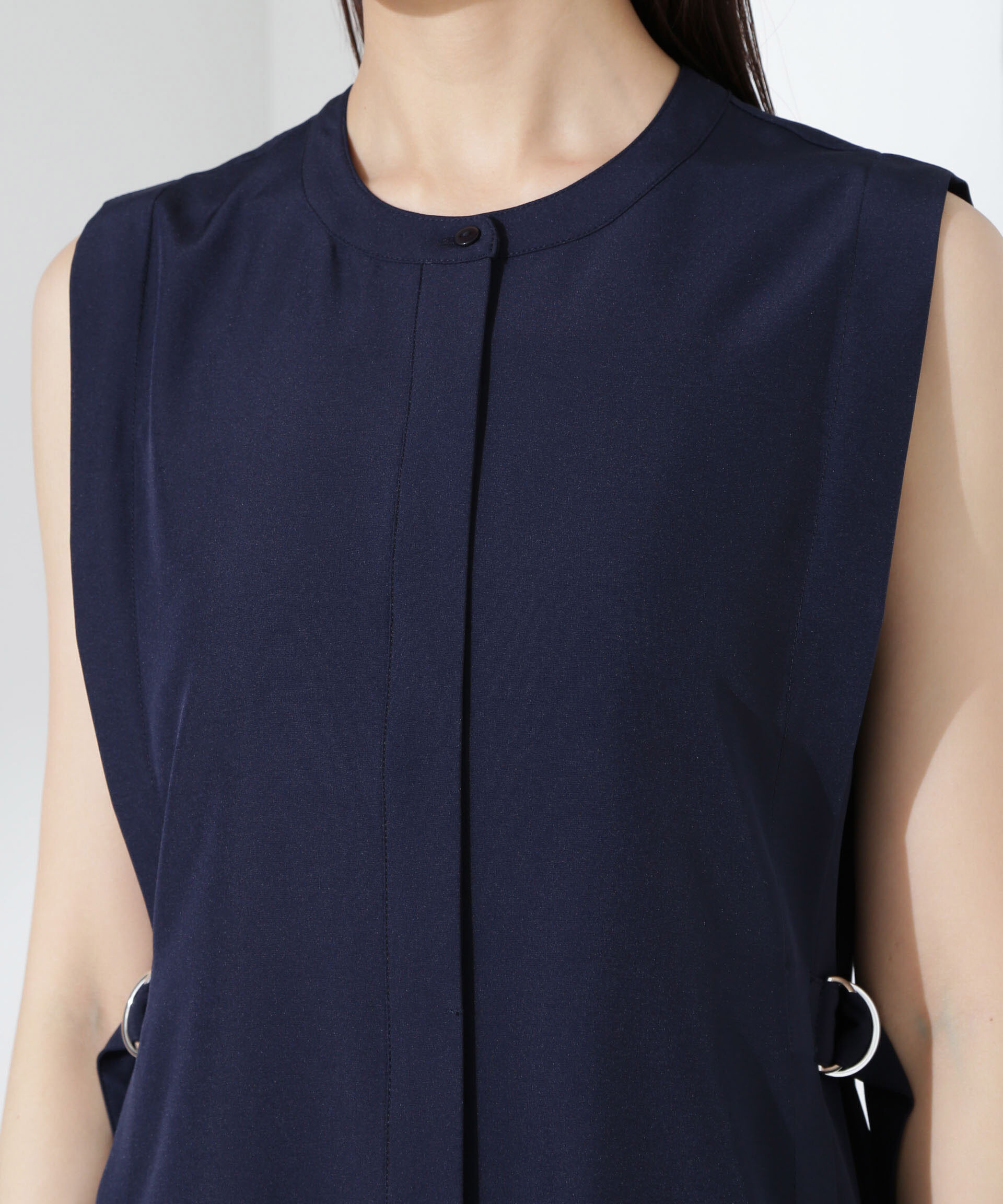 nano･universe「オープンフロントノースリーブワンピース」|ワンピース|