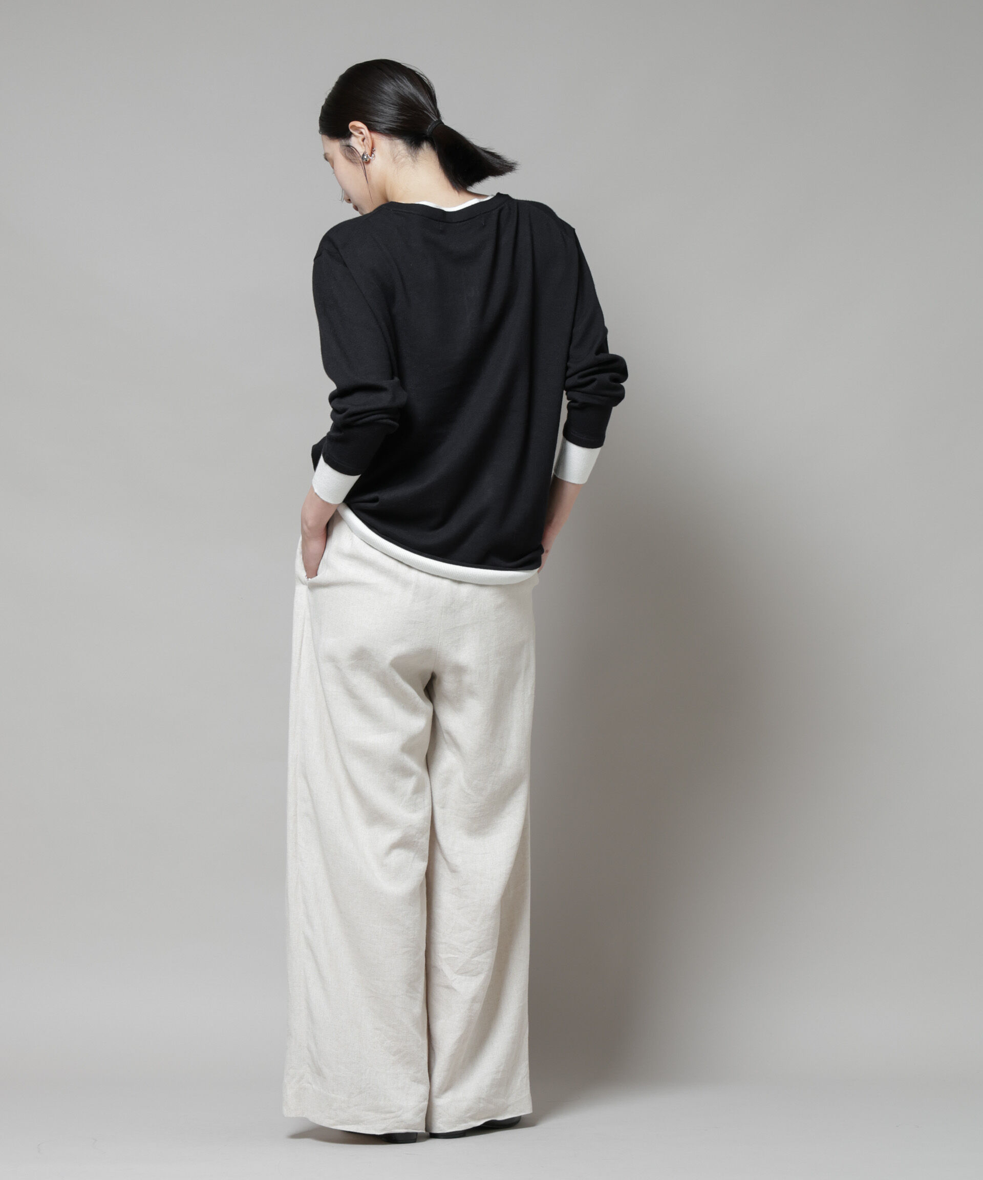 nano･universe「レイヤード風バイカラーヘンリーネックニット」|ニット・セーター|