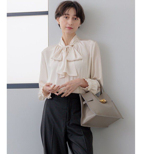 23区「【洗える】ドットドビーデシン ブラウス」|シャツ・ブラウス|ベージュ系