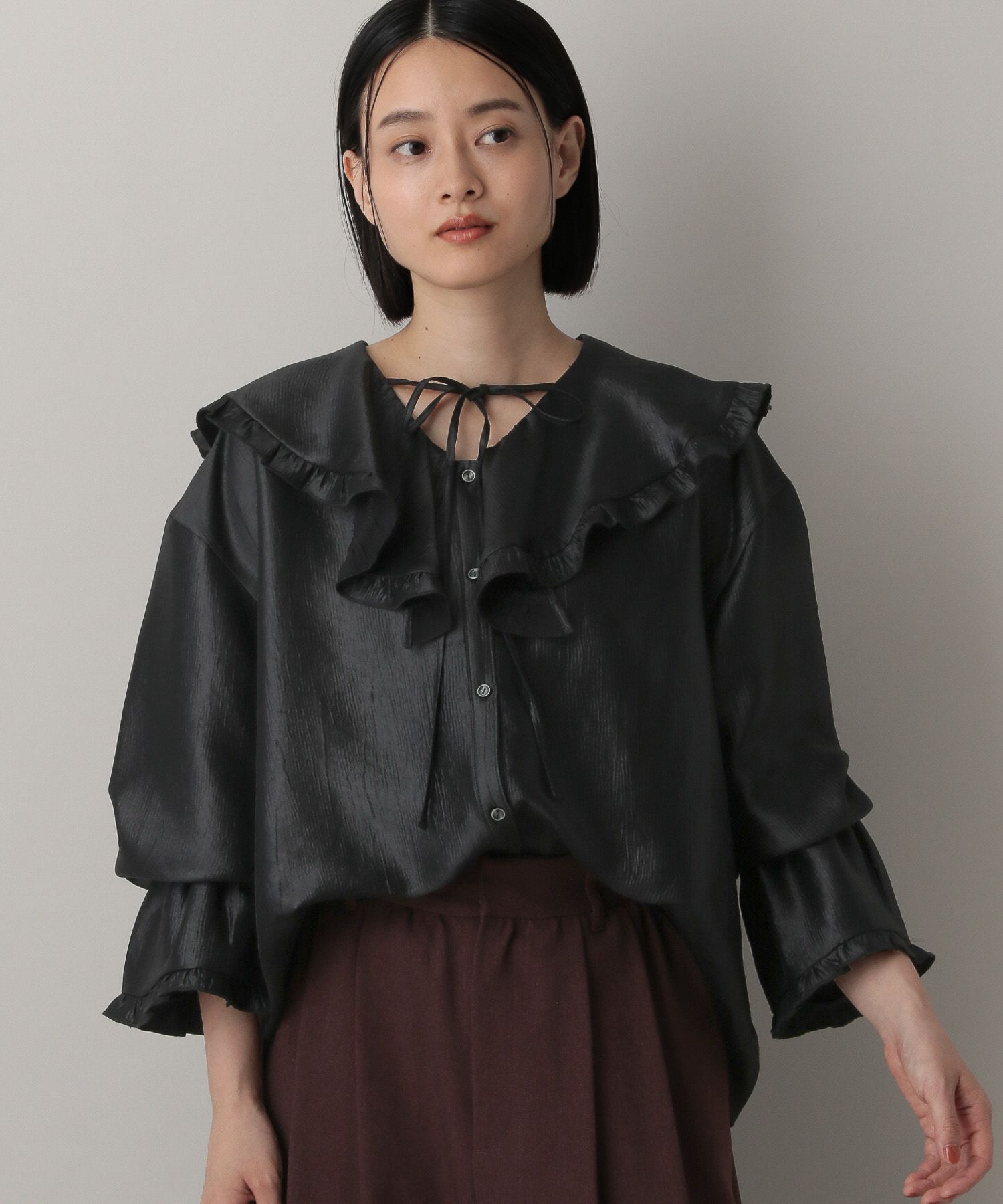 A part by 「ビックカラーラッフルブラウス」|シャツ・ブラウス|ブラック