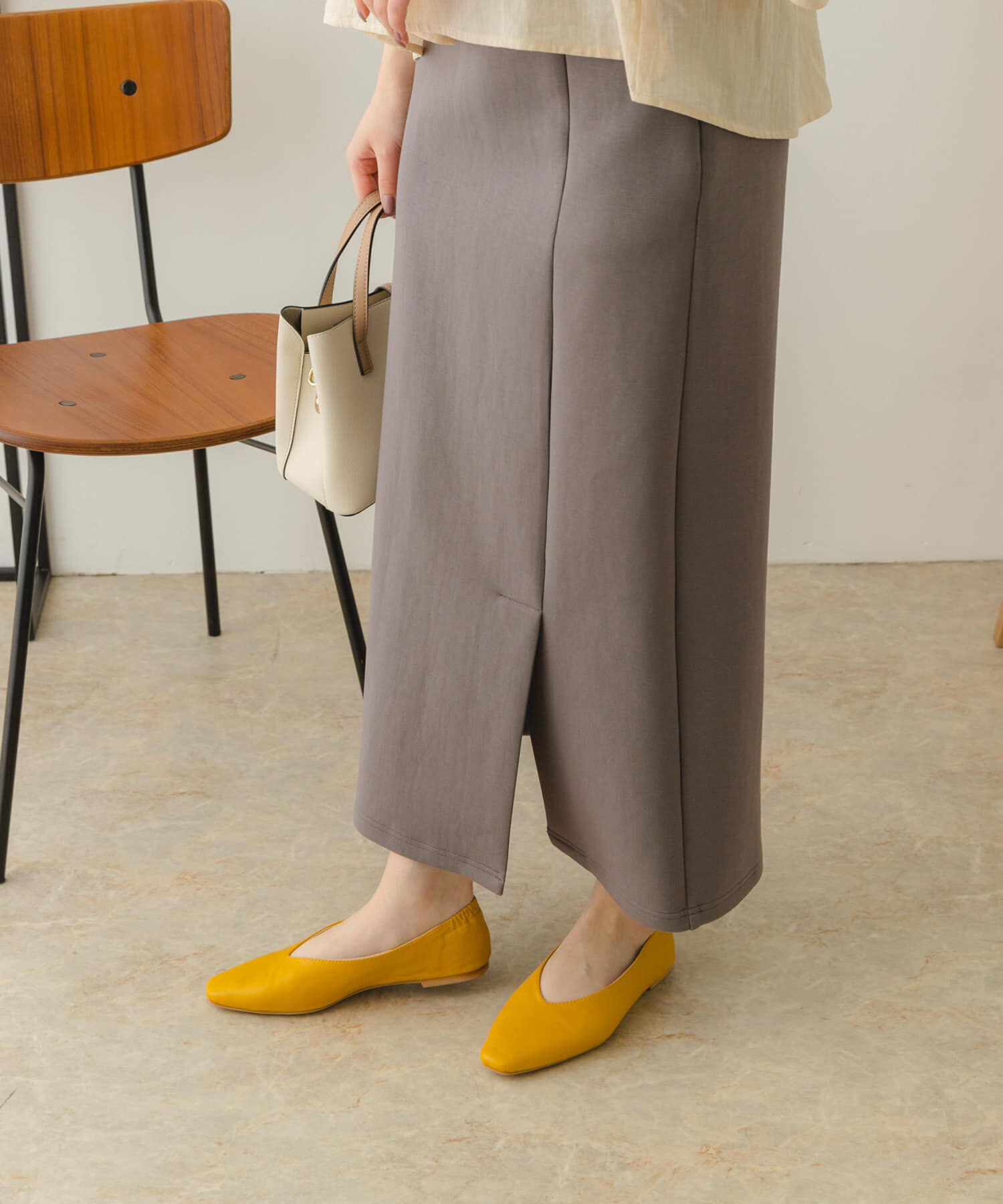 RODE SKO「やわらかVカットフラットシューズ」|バレエシューズ|