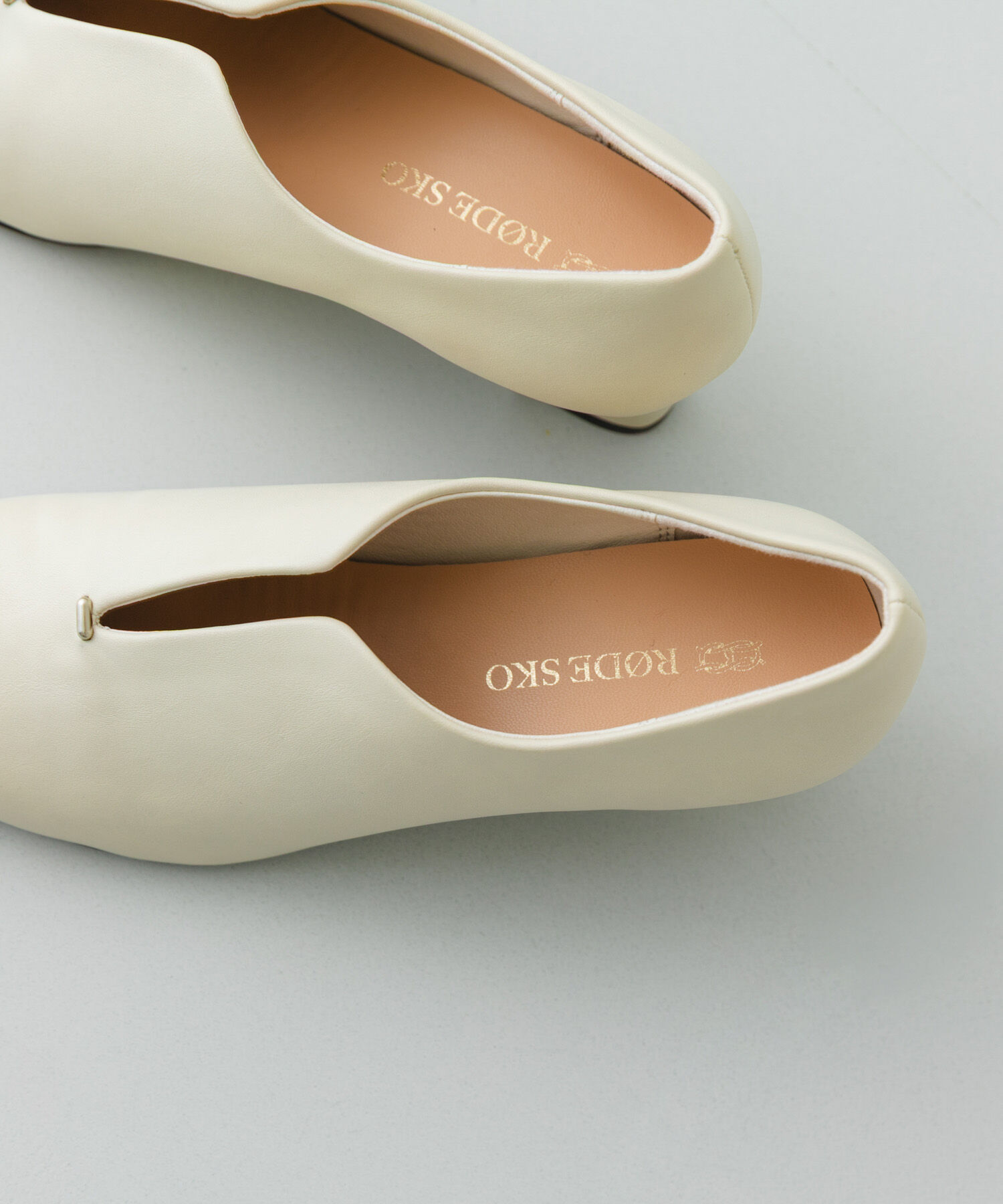 RODE SKO「プチメタルスリットパンプス」|パンプス|