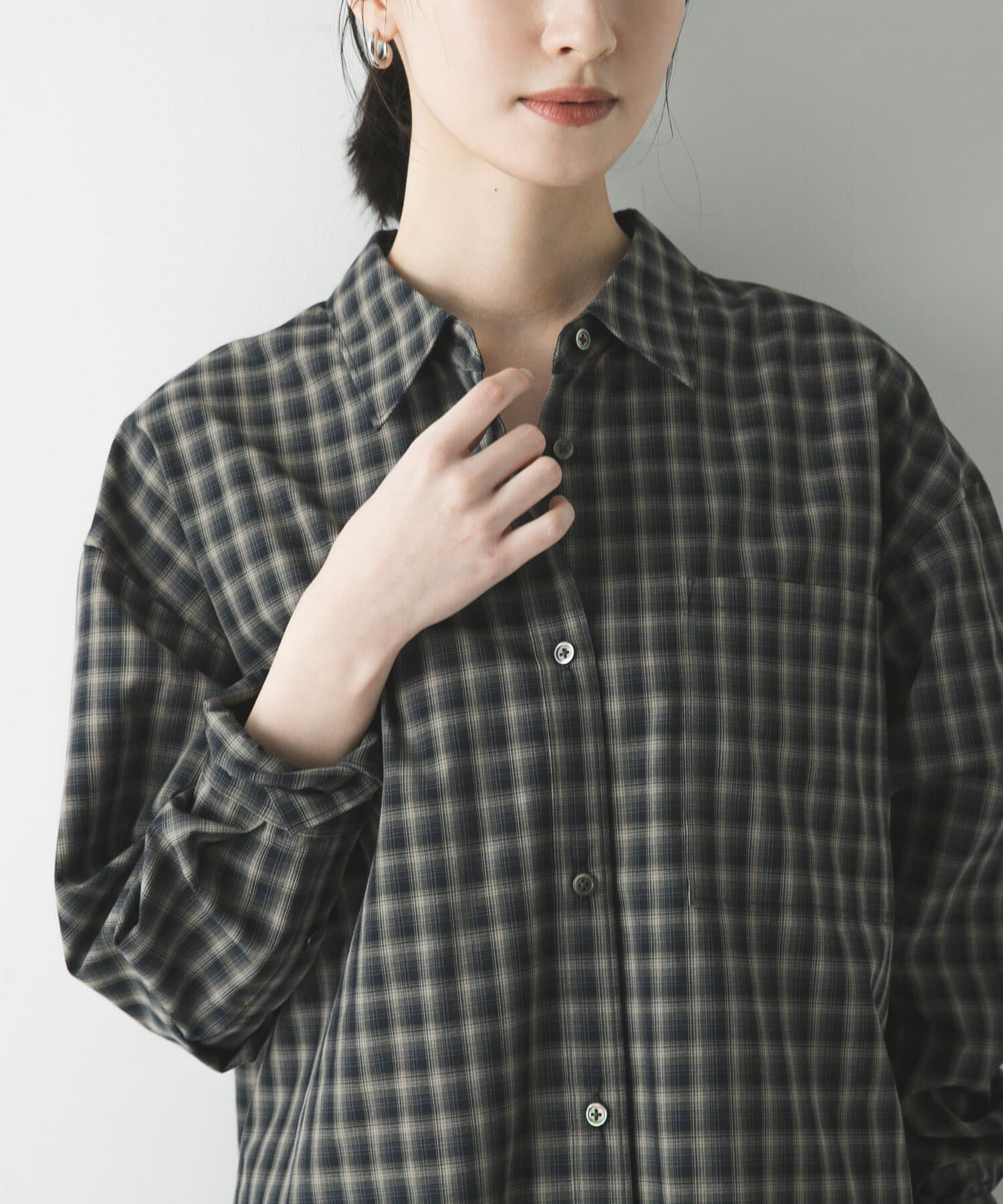 URBAN RESEARCH「レギュラーカラーチェックシャツ」|シャツ・ブラウス|