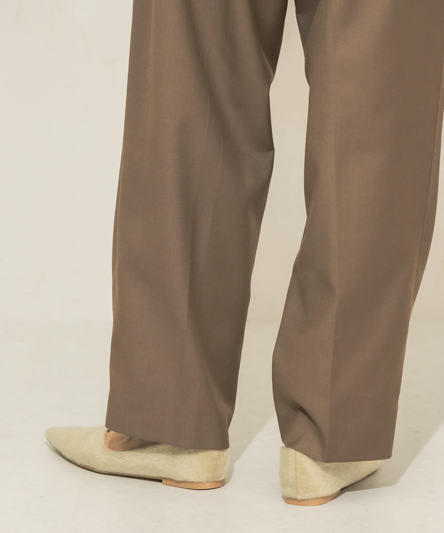  「ポインテッドトゥフェイクファーパンプス」|パンプス|