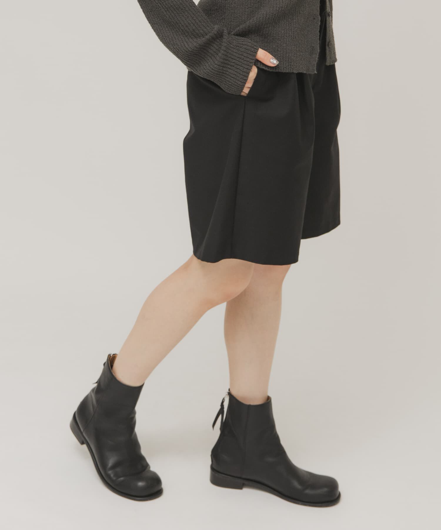  「ダブルタックショートパンツ」|その他|