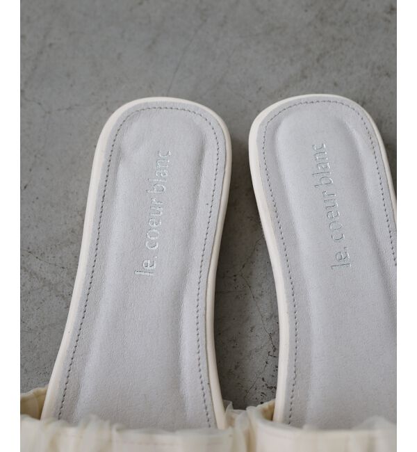  「《WEB限定アイテム》ギャザーフラットサンダル」|サンダル|