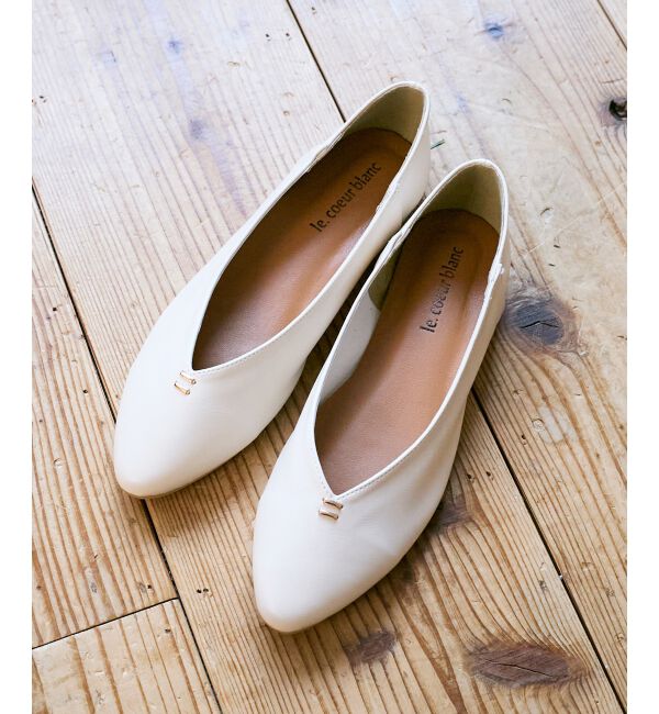  「《WEB限定アイテム》Vカットフラットパンプス」|パンプス|