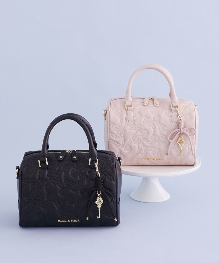 Maison de FLEUR「【チャーム付き/2Way】リボンキルティングボストンバッグ」|ハンドバッグ|