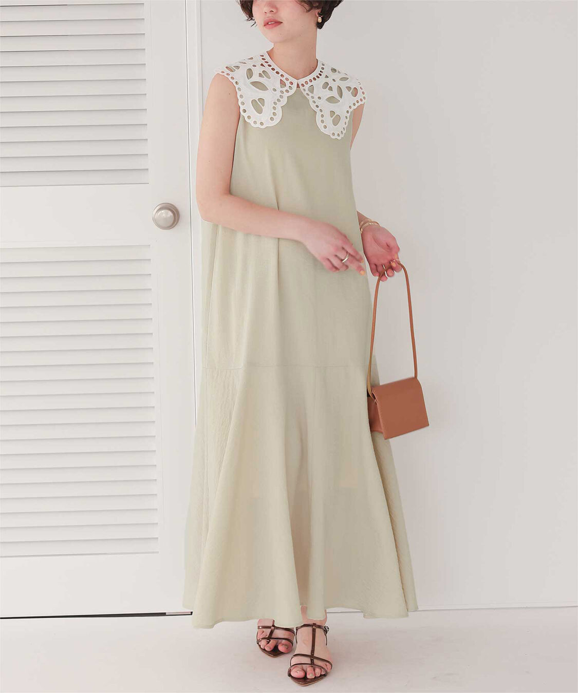 titivate「レースつけ襟付ノースリーブワンピース」|ワンピース|ライトベージュ