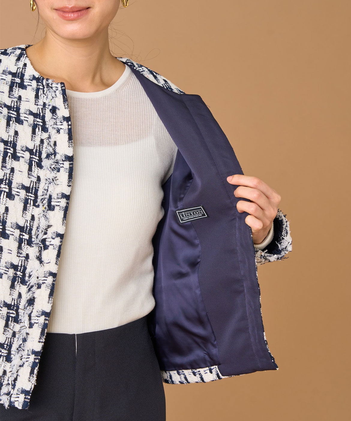 INED「ツイードフリンジジャケット《LINTON》」|ノーカラージャケット|