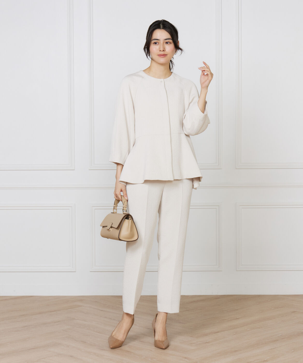 7-IDconcept.「切り替えタックブラウスジャケット」|ノーカラージャケット|