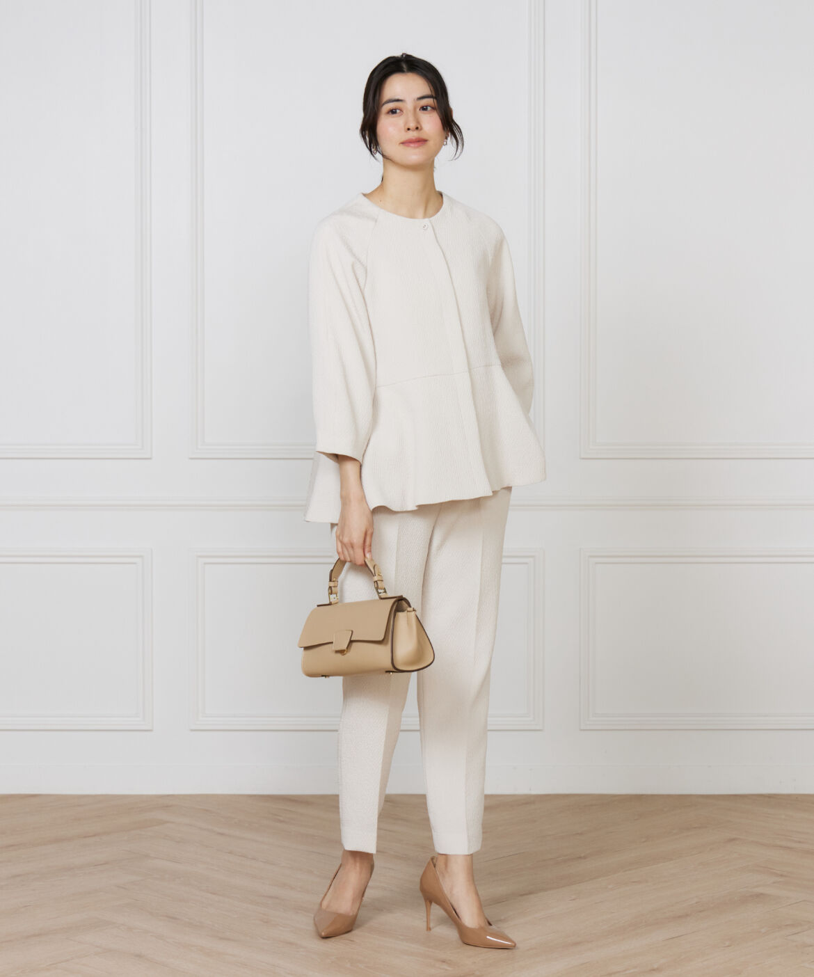 7-IDconcept.「切り替えタックブラウスジャケット」|ノーカラージャケット|