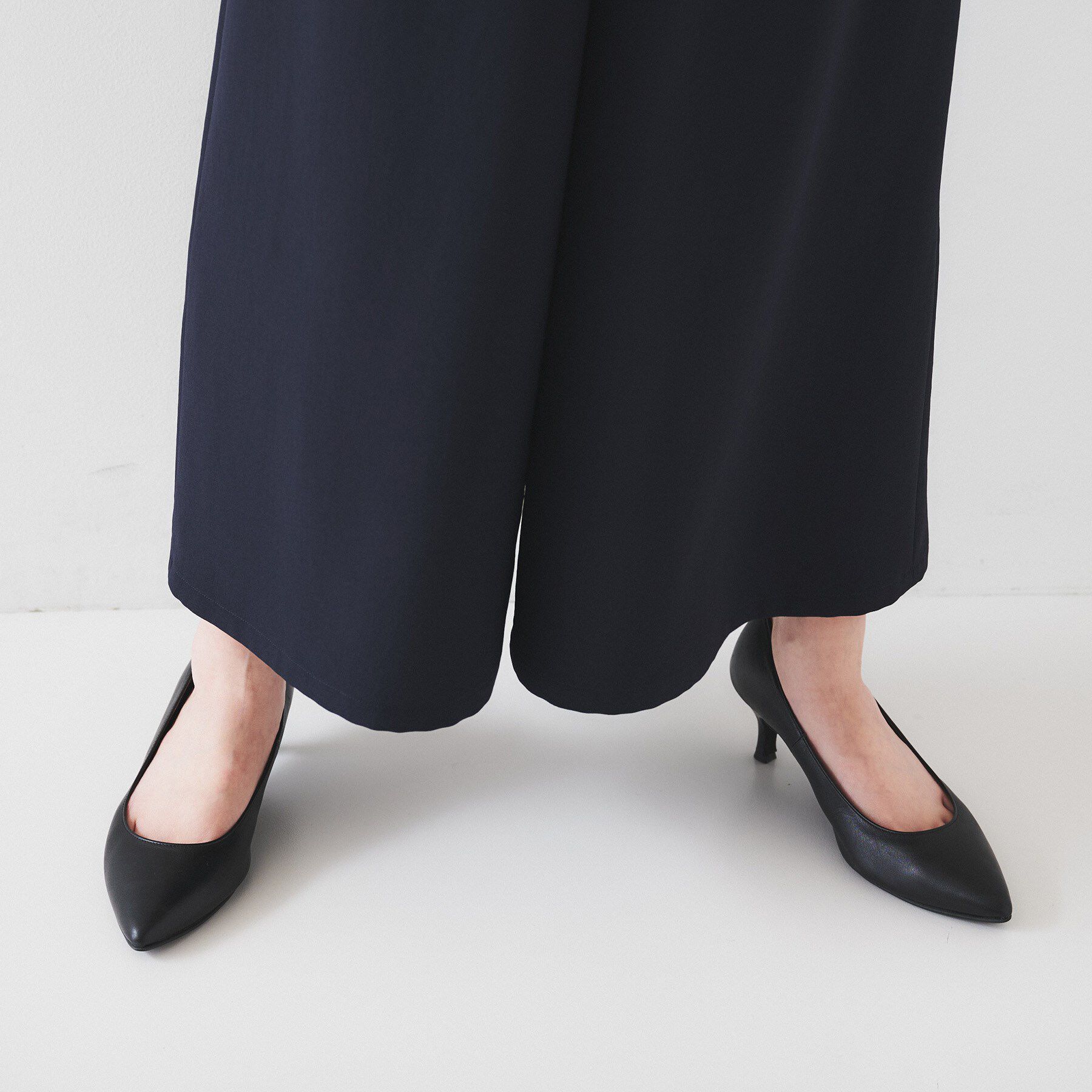 UNTITLED「【セットアップ可/接触冷感/イージーケア】リラクミスト タックワイドパンツ」|その他|