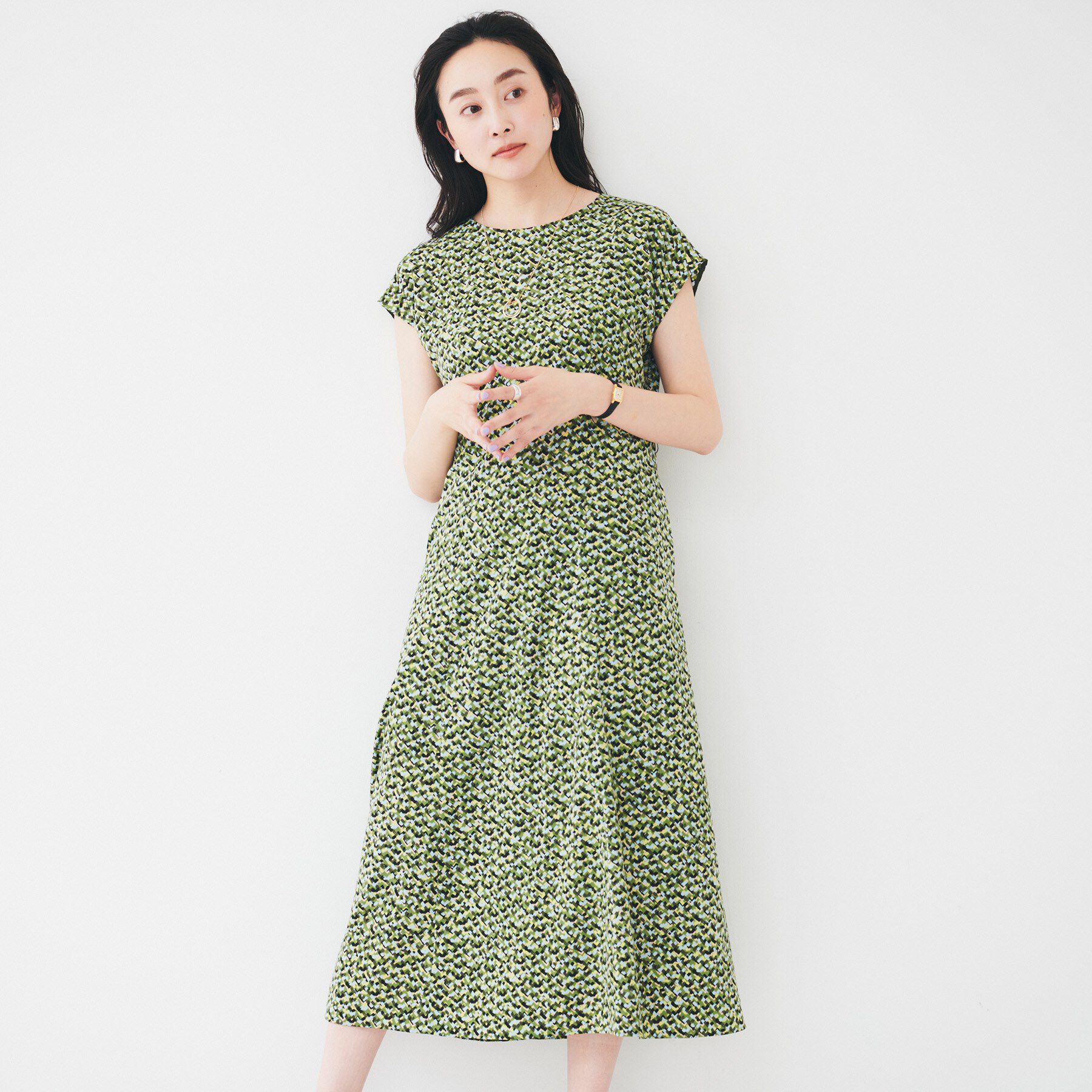 UNTITLED「【きれいめ/洗える/夏ワンピ】モザイク柄ワンピース」|ワンピース|グリーン(122)