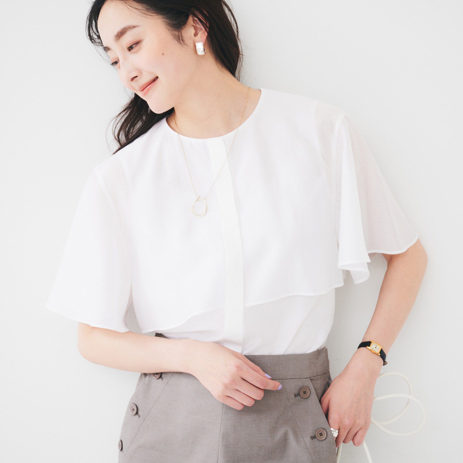 UNTITLED「【オンオフ/二の腕カバー】オーガンジーラッフルブラウス」|シャツ・ブラウス|